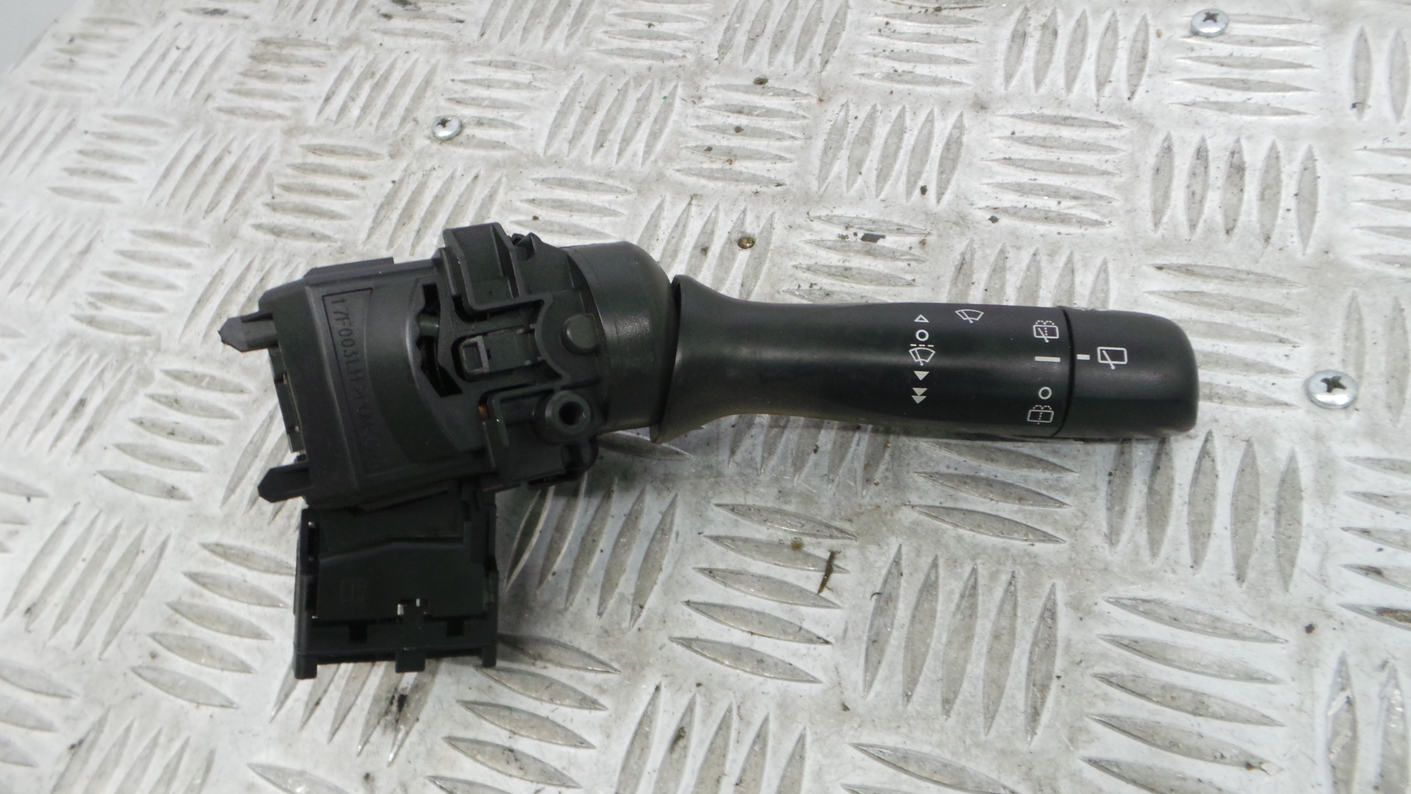 Comando de Limpa Para Brisas 846520D030 - TOYOTA YARIS (_P9_), YARIS/VITZ (_P9_)-33197972