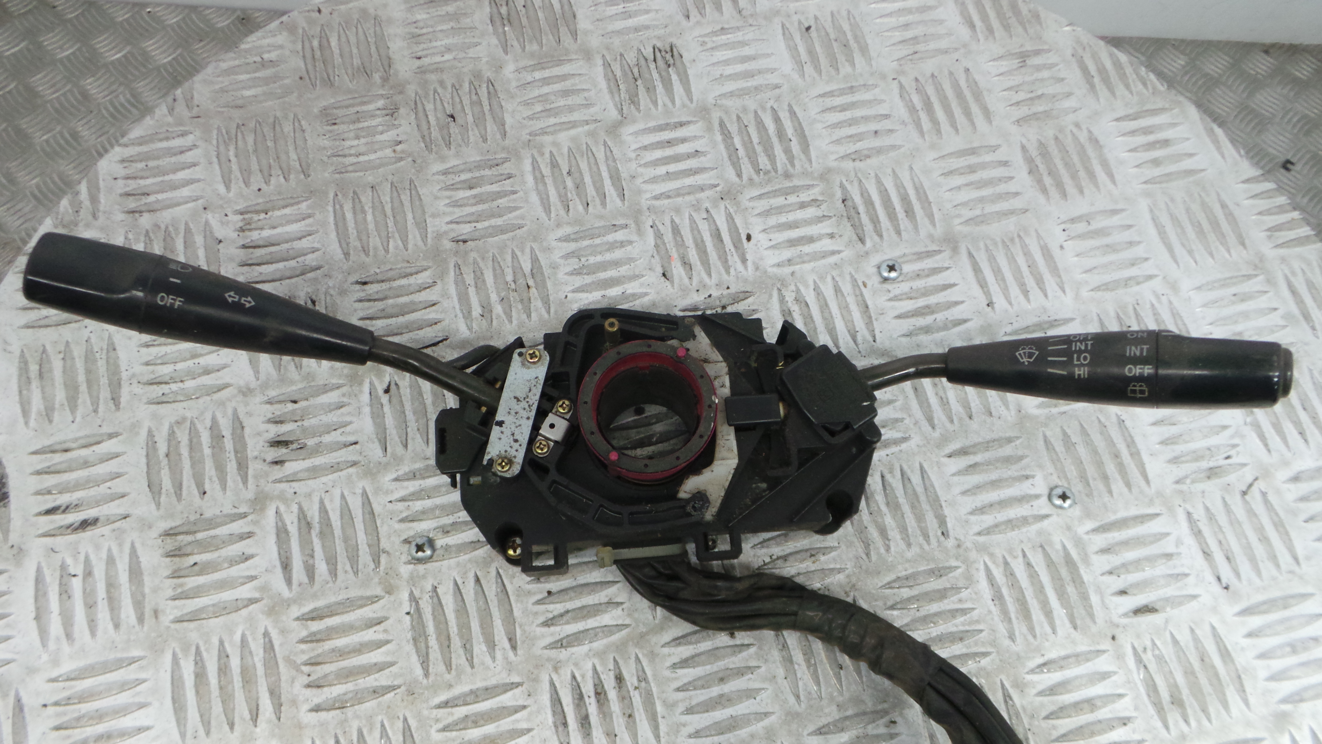 Comando das luzes C14CV318 - TOYOTA COROLLA (_E11_)-33198006