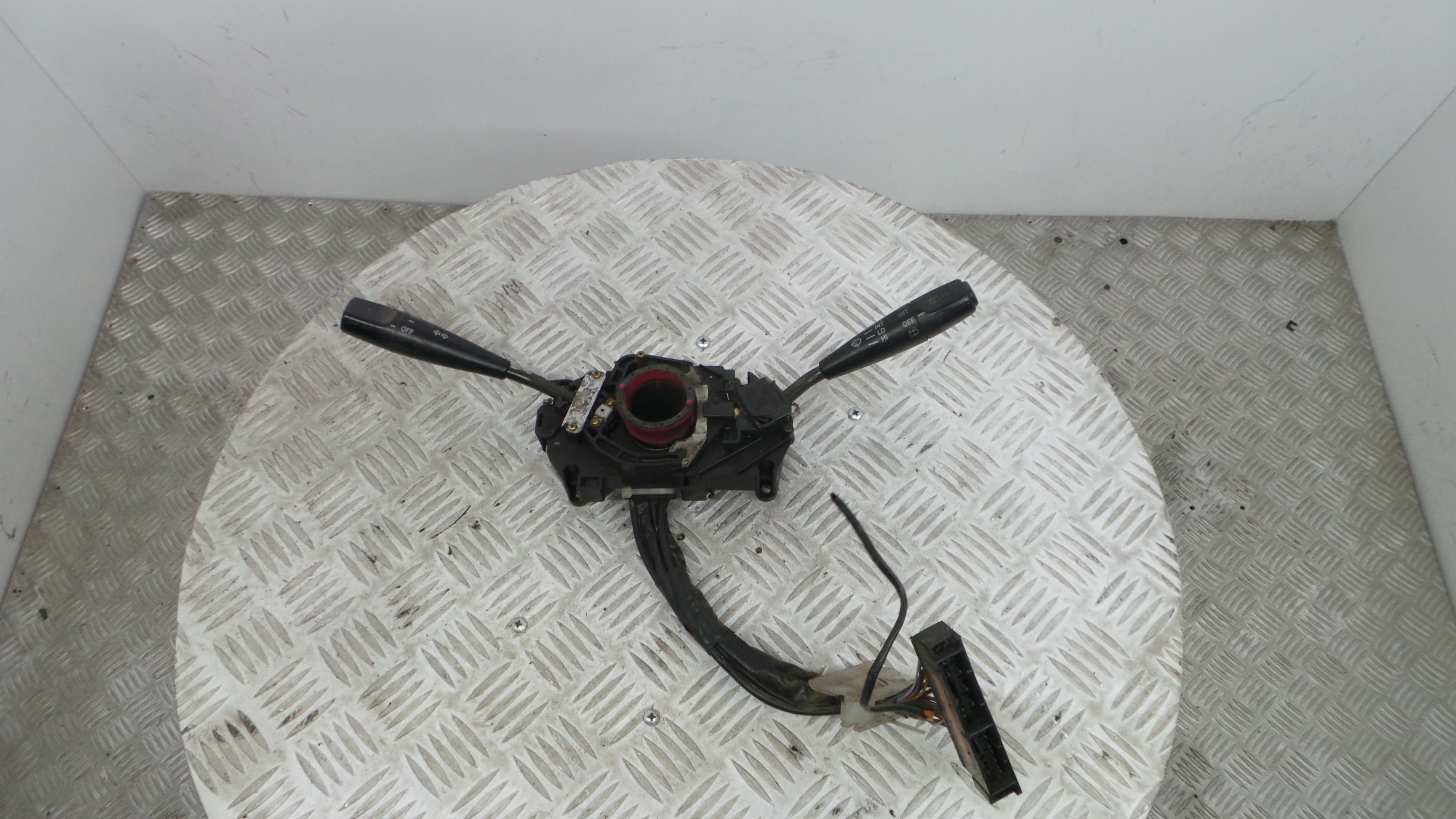 Comando das luzes  C14CV318 - TOYOTA COROLLA (_E10_)-33198016