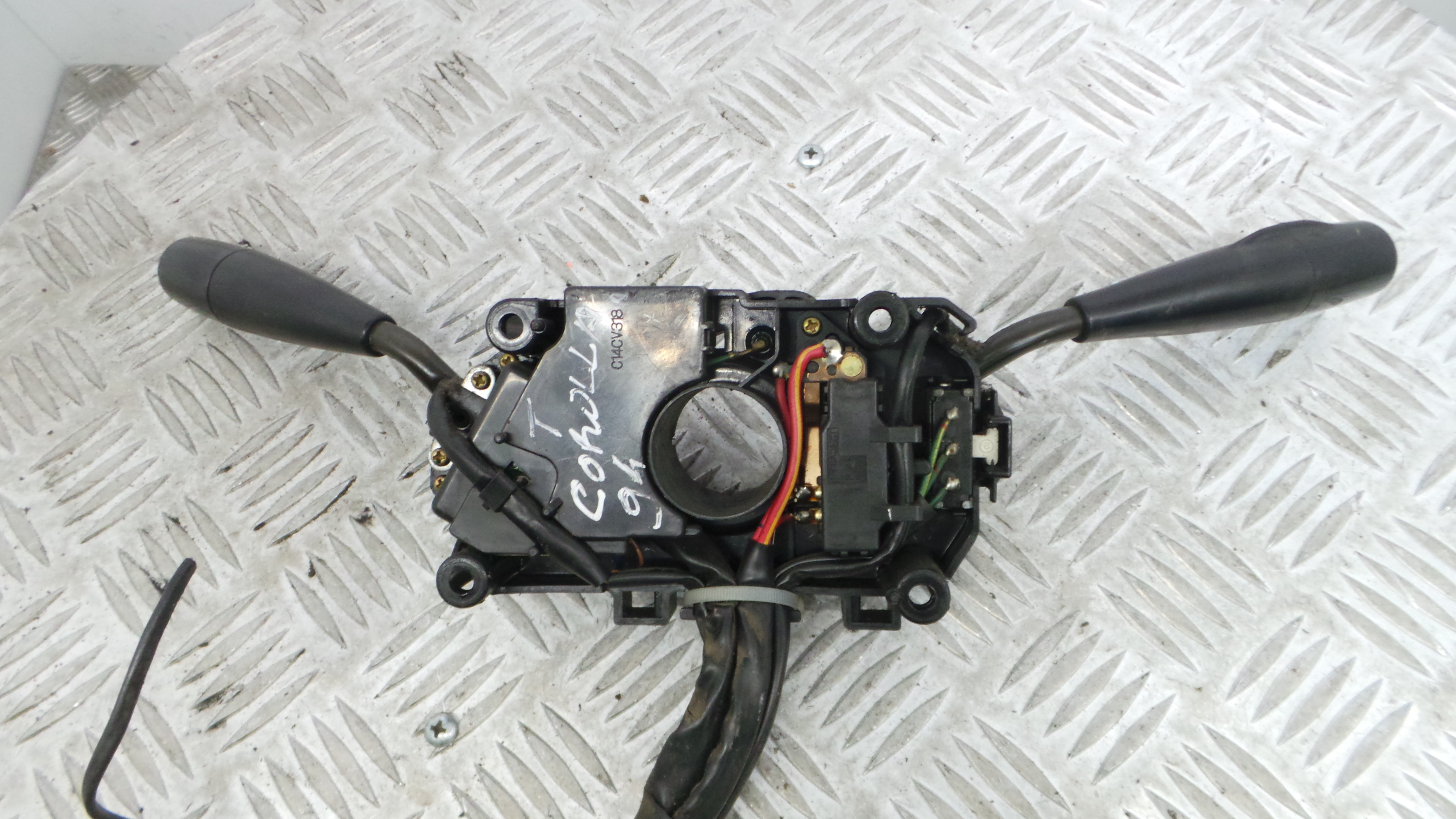 Comando das luzes C14CV318 - TOYOTA COROLLA (_E10_)-33198016