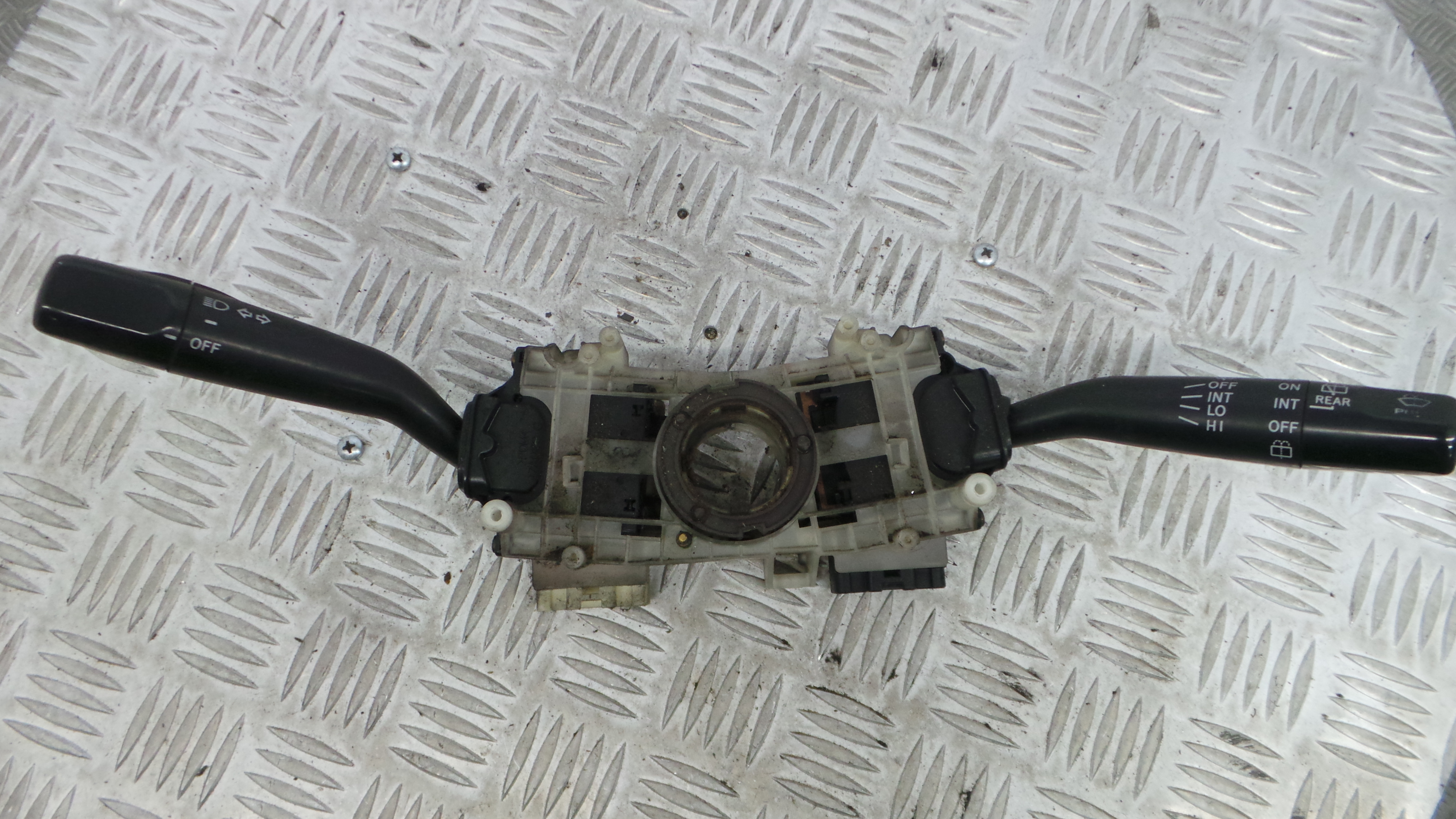 Comando das luzes  84310-26740 - TOYOTA HIACE IV Caixa (__H1_, __H2_)-33198093