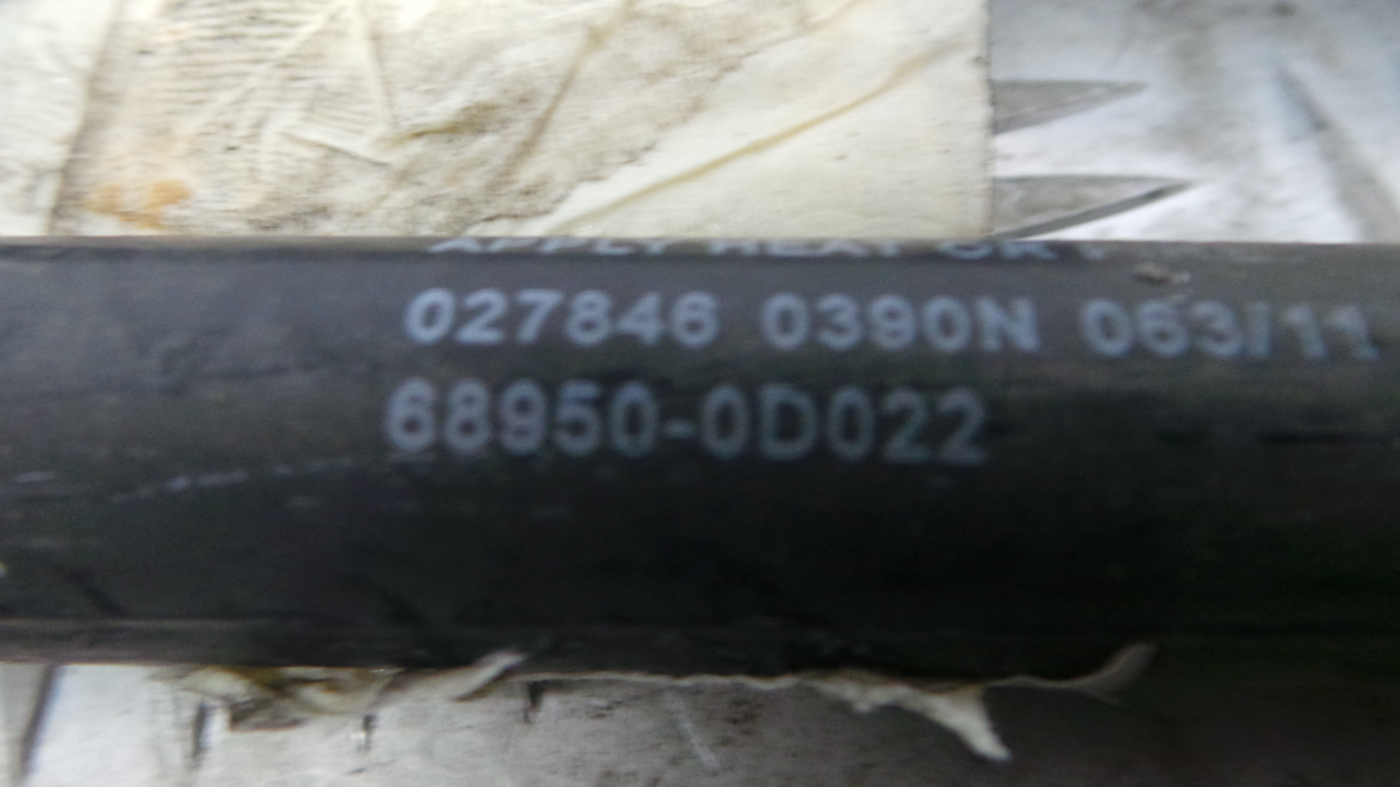 Amortecedor da Mala 68960-0D012 - TOYOTA YARIS (_P13_), YARIS/VITZ (_P13_)-33198166