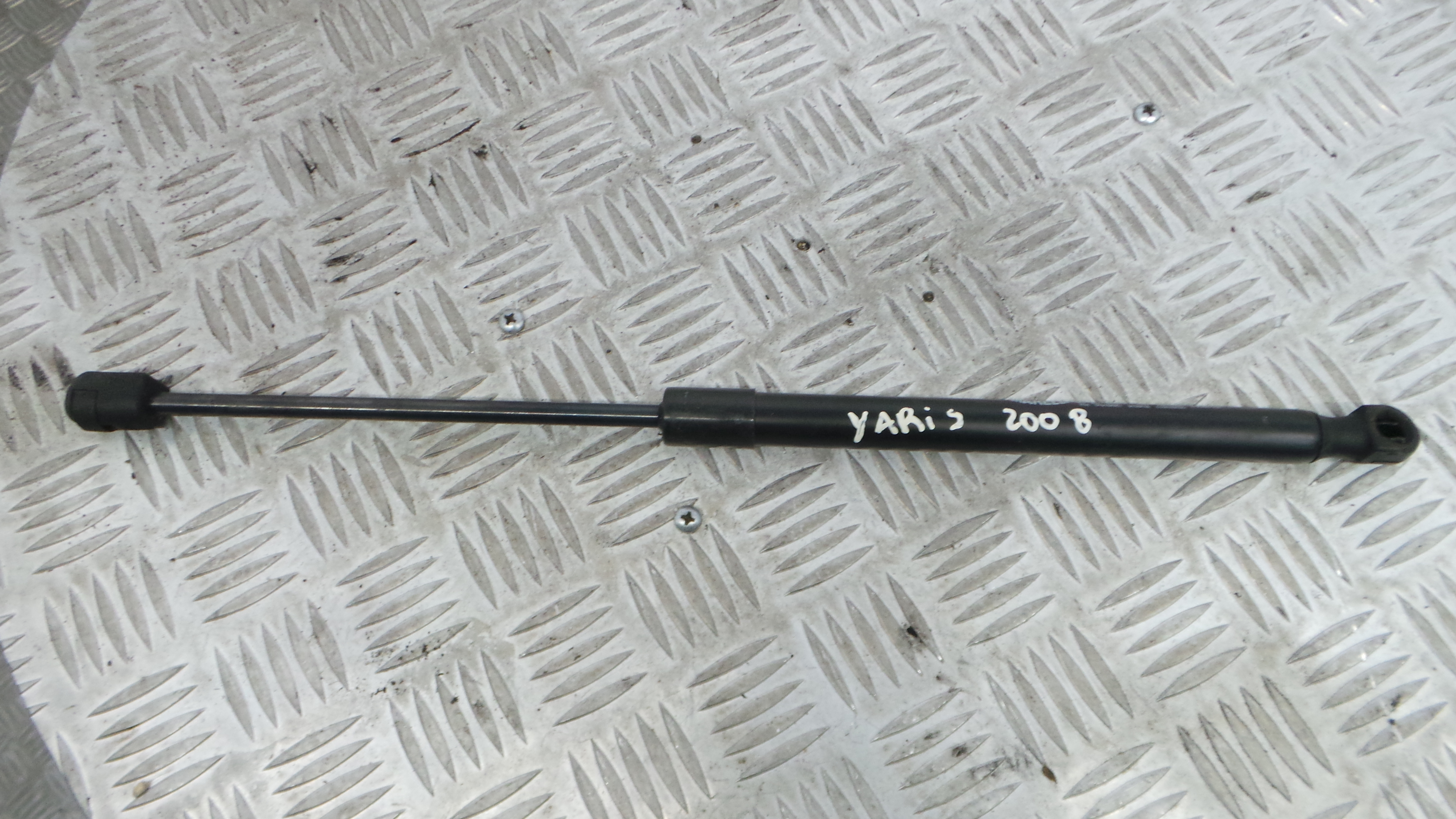 Amortecedor da Mala GS0842 - TOYOTA YARIS (_P9_), YARIS/VITZ (_P9_)-33198178