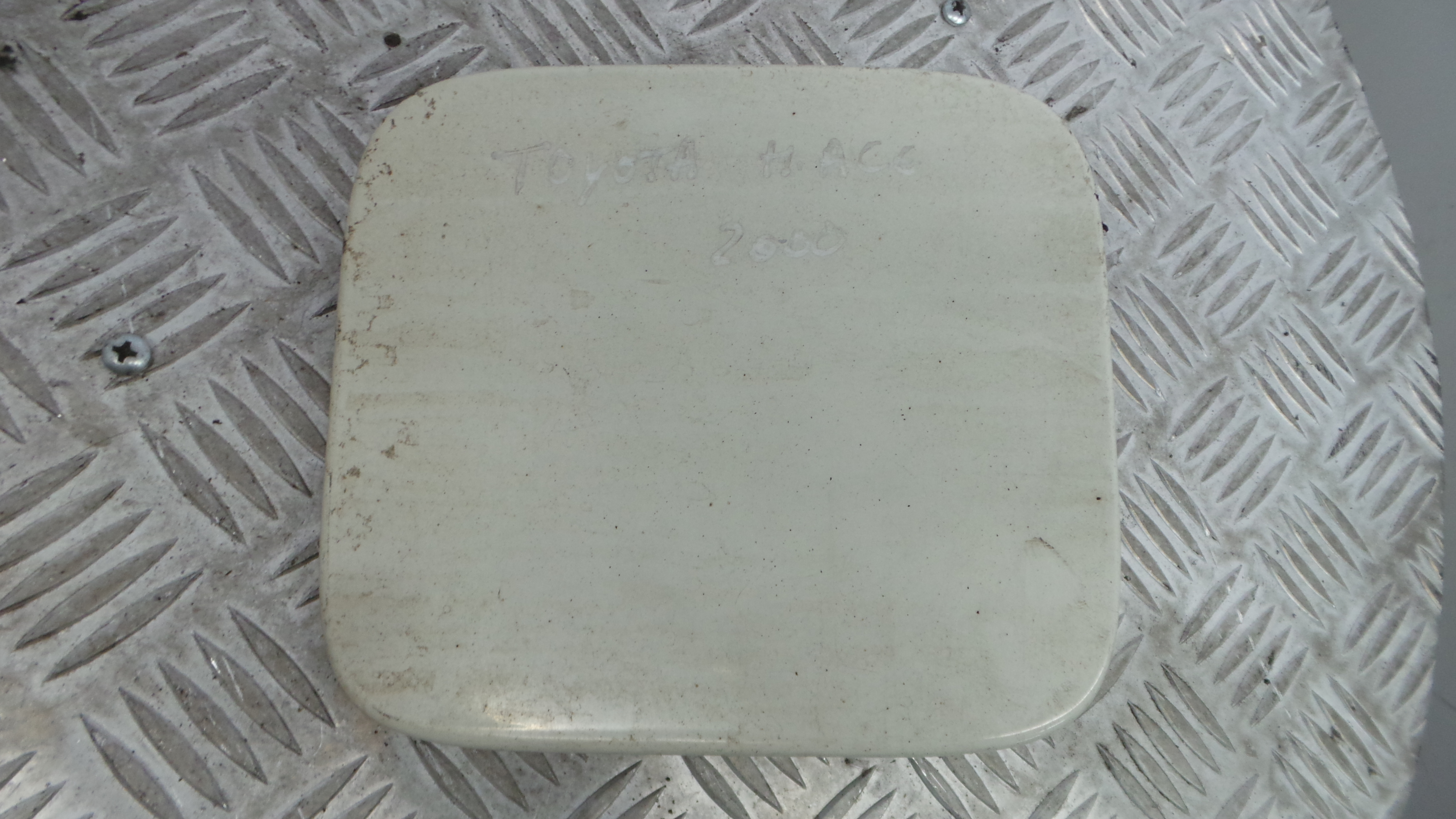 Tampão de Combustivel   - TOYOTA HIACE IV Caixa (__H1_, __H2_)-33198194