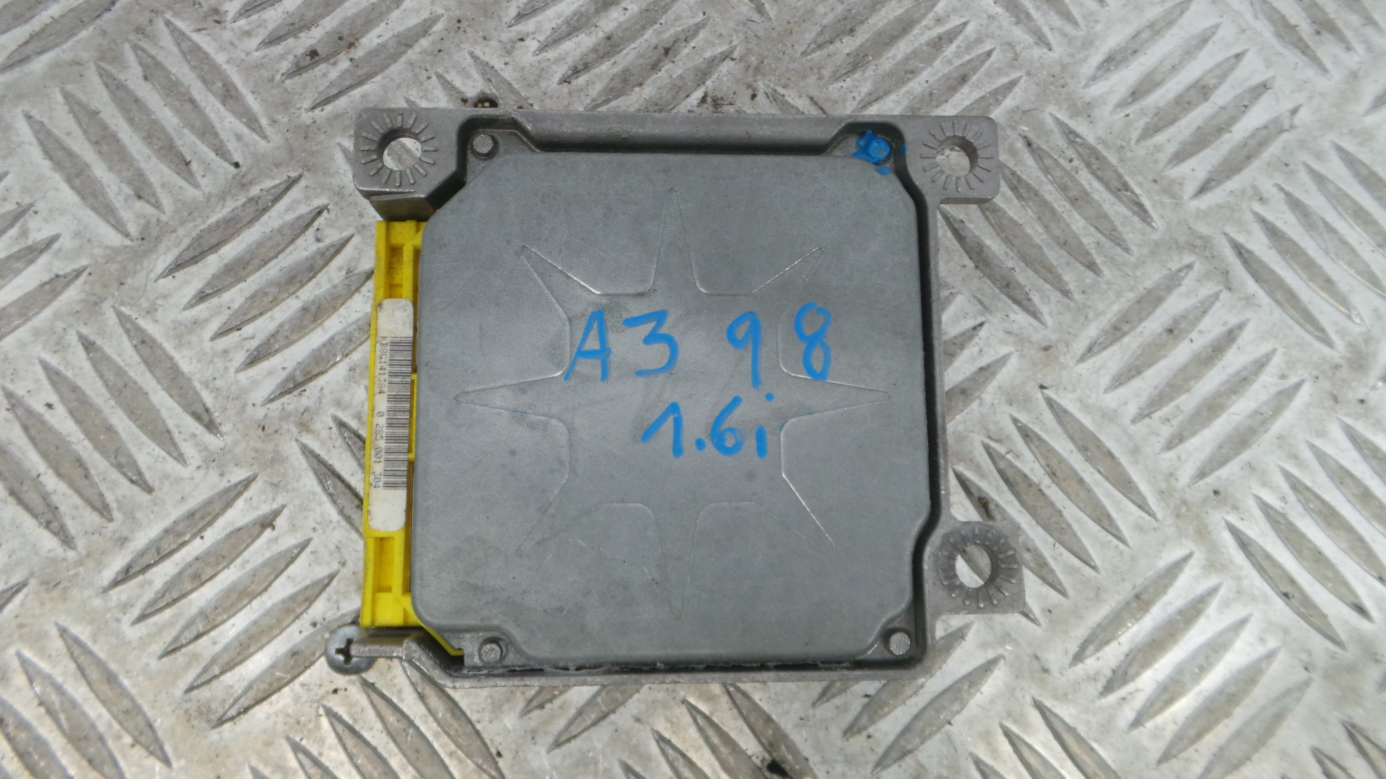 Centralina de Airbags 8L0959655F - AUDI A3 (8L1)-33198217 Centralina de Airbags 8L0959655F - AUDI A3 (8L1)-33198217