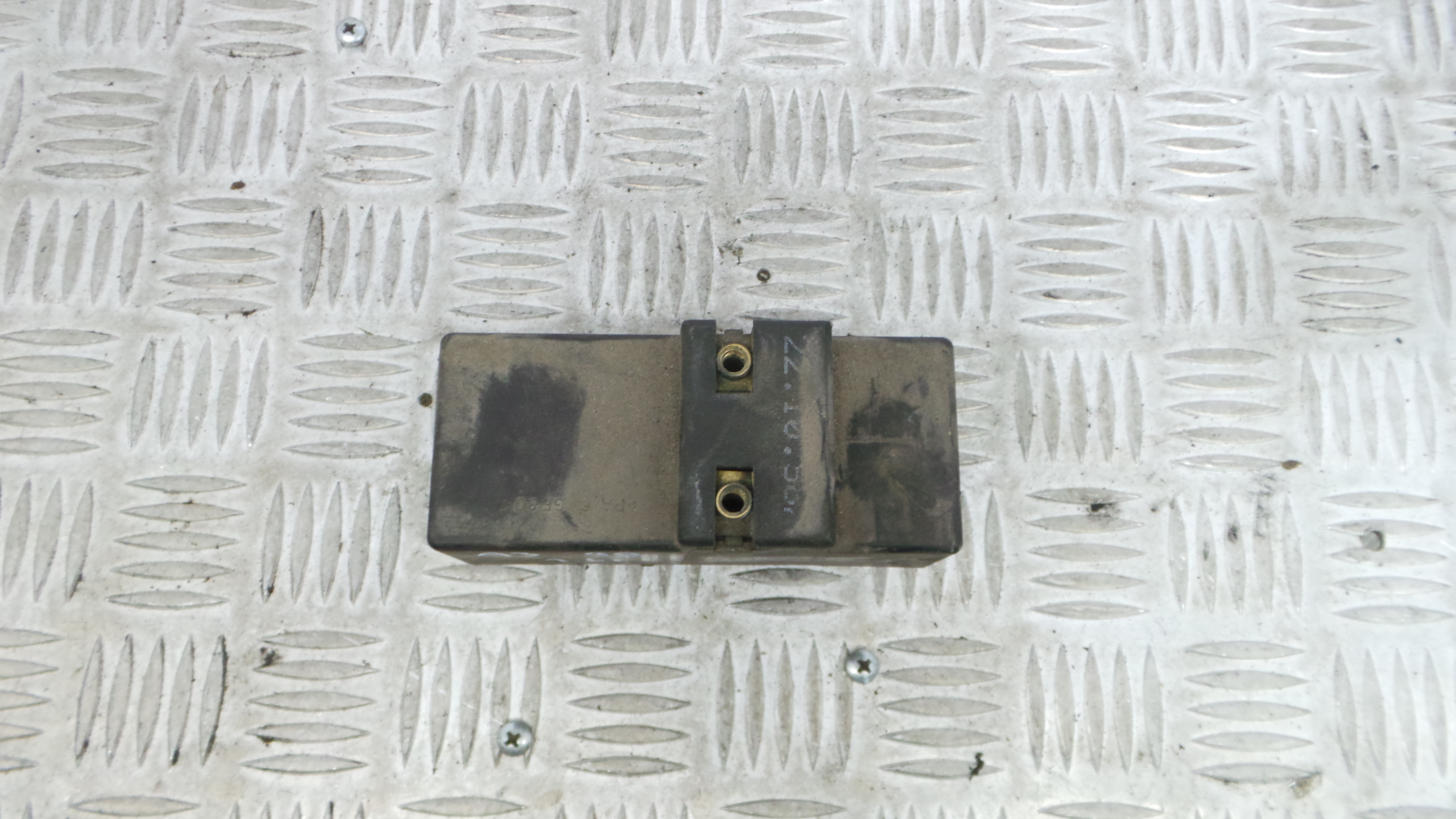 Relé 1J0919506G - AUDI A3 (8L1)-33198229