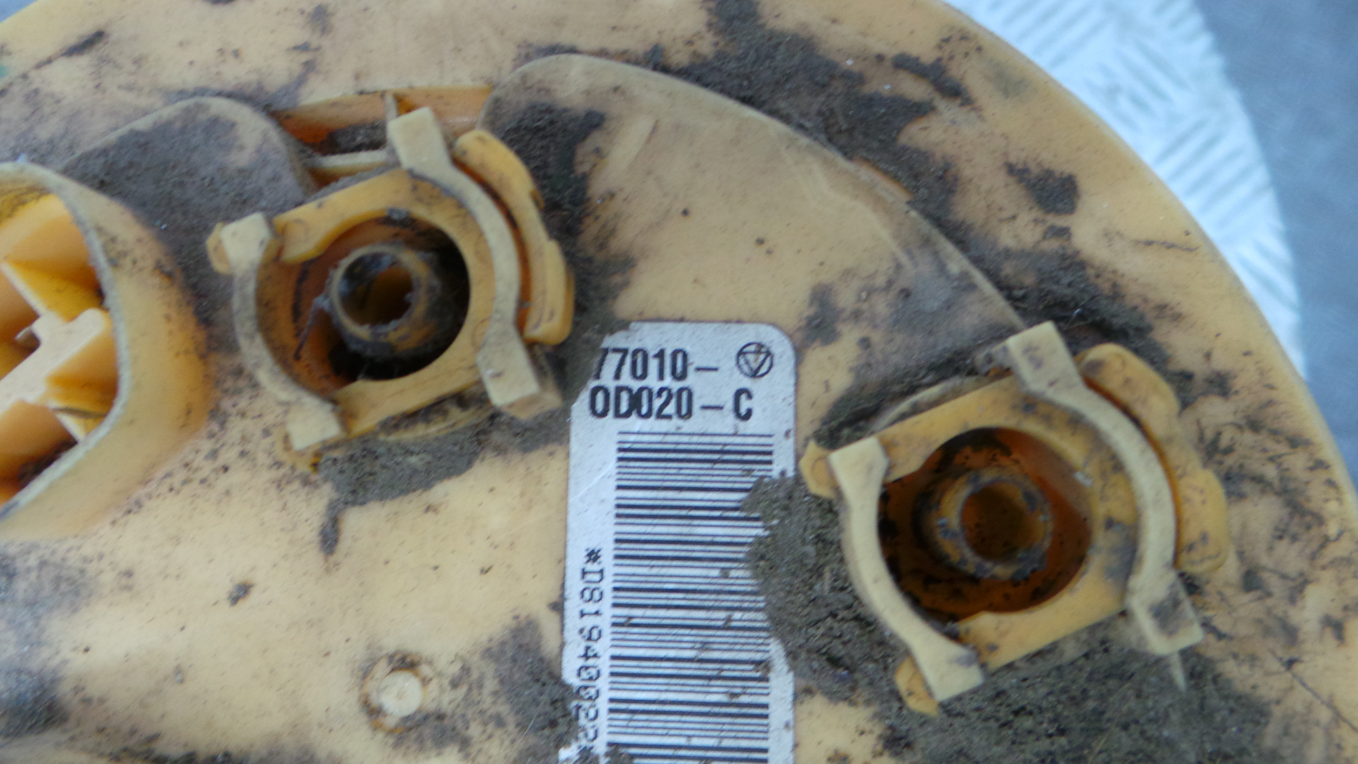 Boia do Combustível 77010-0D020 - TOYOTA YARIS (_P9_), YARIS/VITZ (_P9_)-33198425