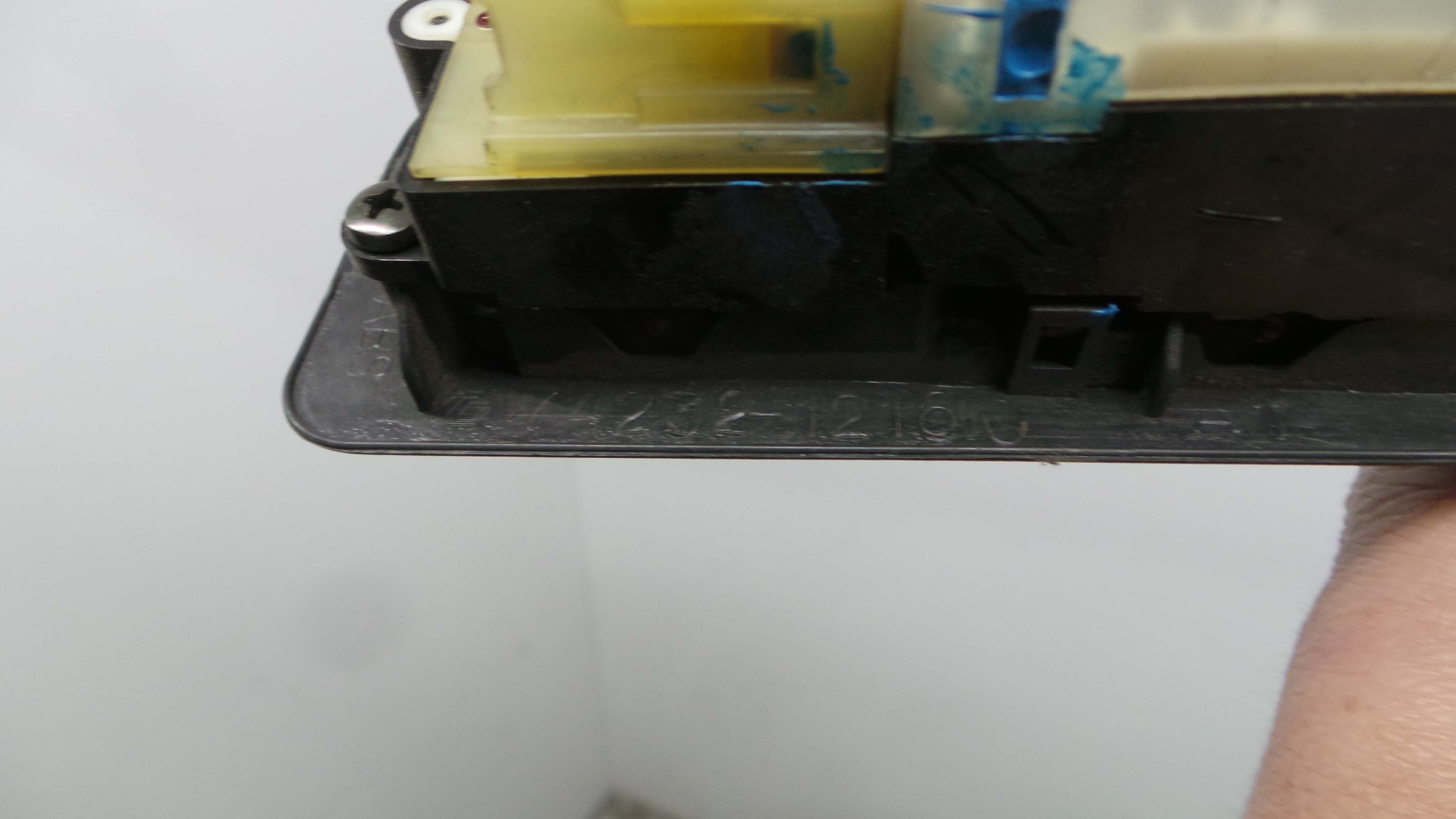 Interruptor / Comando Elevador Vidro Frente Esq  74232-12160 - TOYOTA COROLLA (_E11_)-33198783