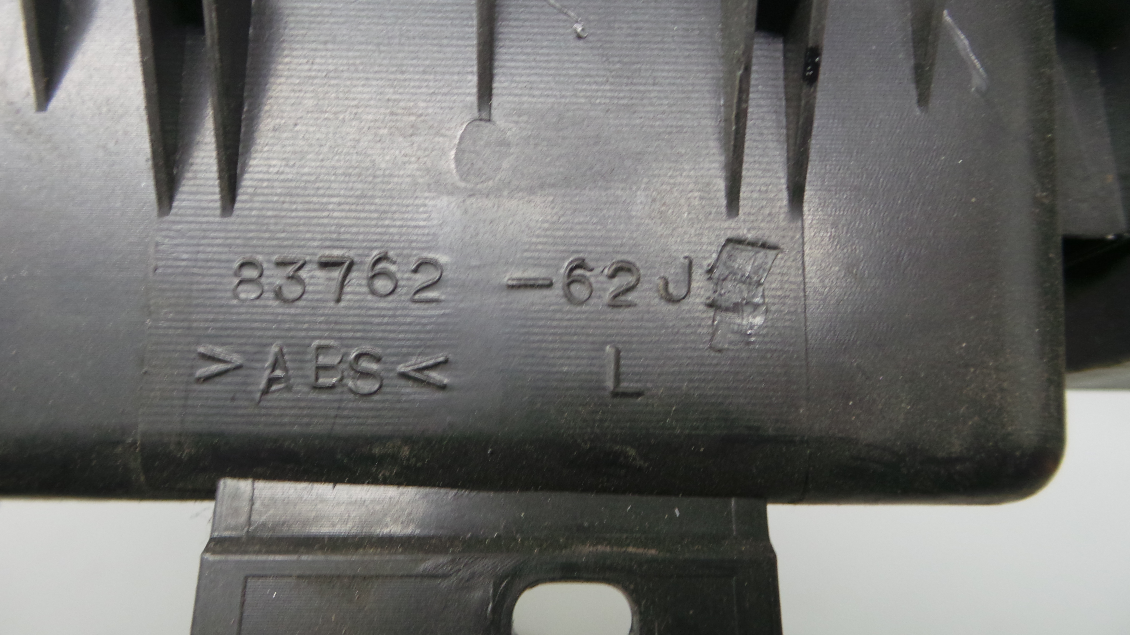 Interruptor / Comando Elevador Vidro Frente Esq  83762-62J1 - SUZUKI SWIFT III (MZ, EZ)-33198811