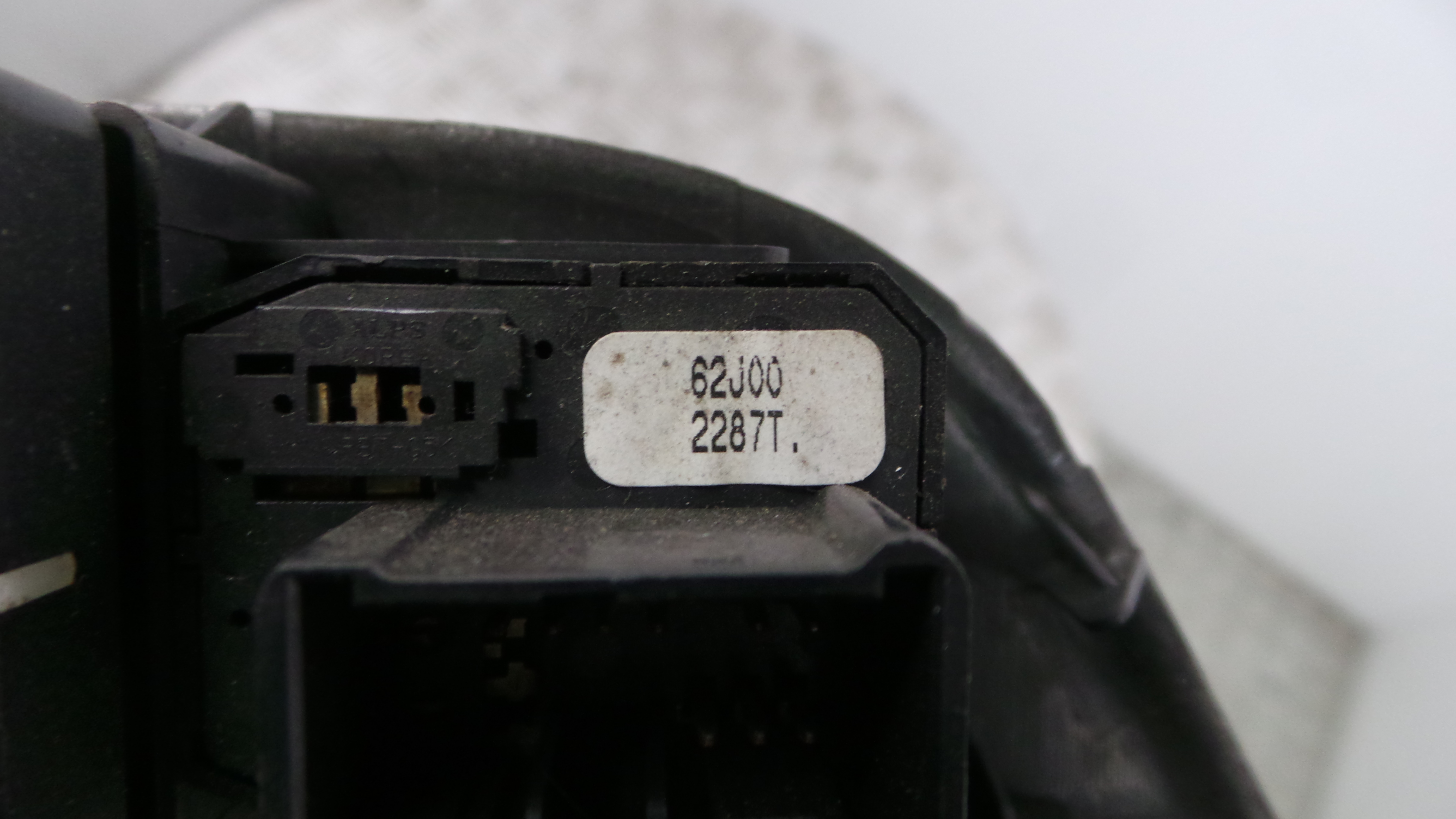 Interruptor / Comando Elevador Vidro Frente Esq  83762-62J1 - SUZUKI SWIFT III (MZ, EZ)-33198811