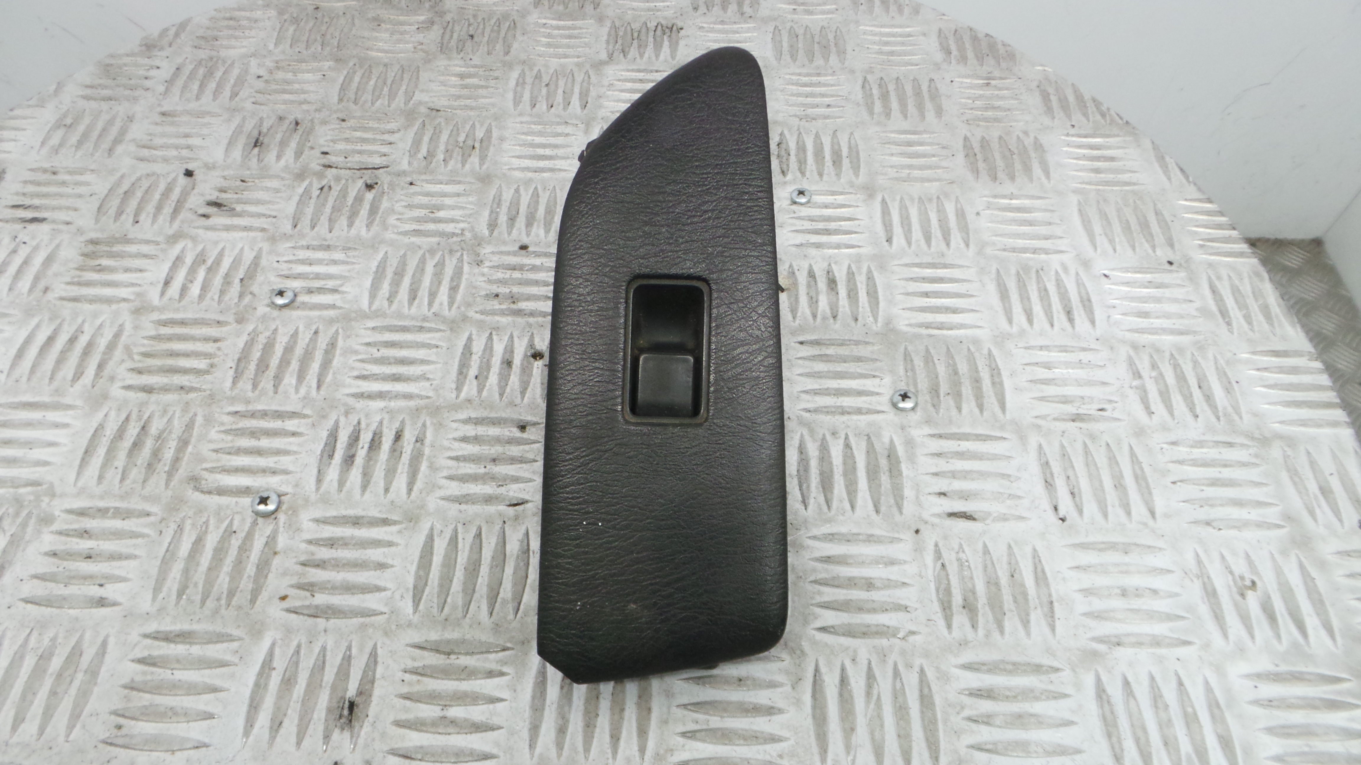 Interruptor / Comando Elevador Vidro Frente Dto  80960 - NISSAN ALMERA I (N15)-33198850