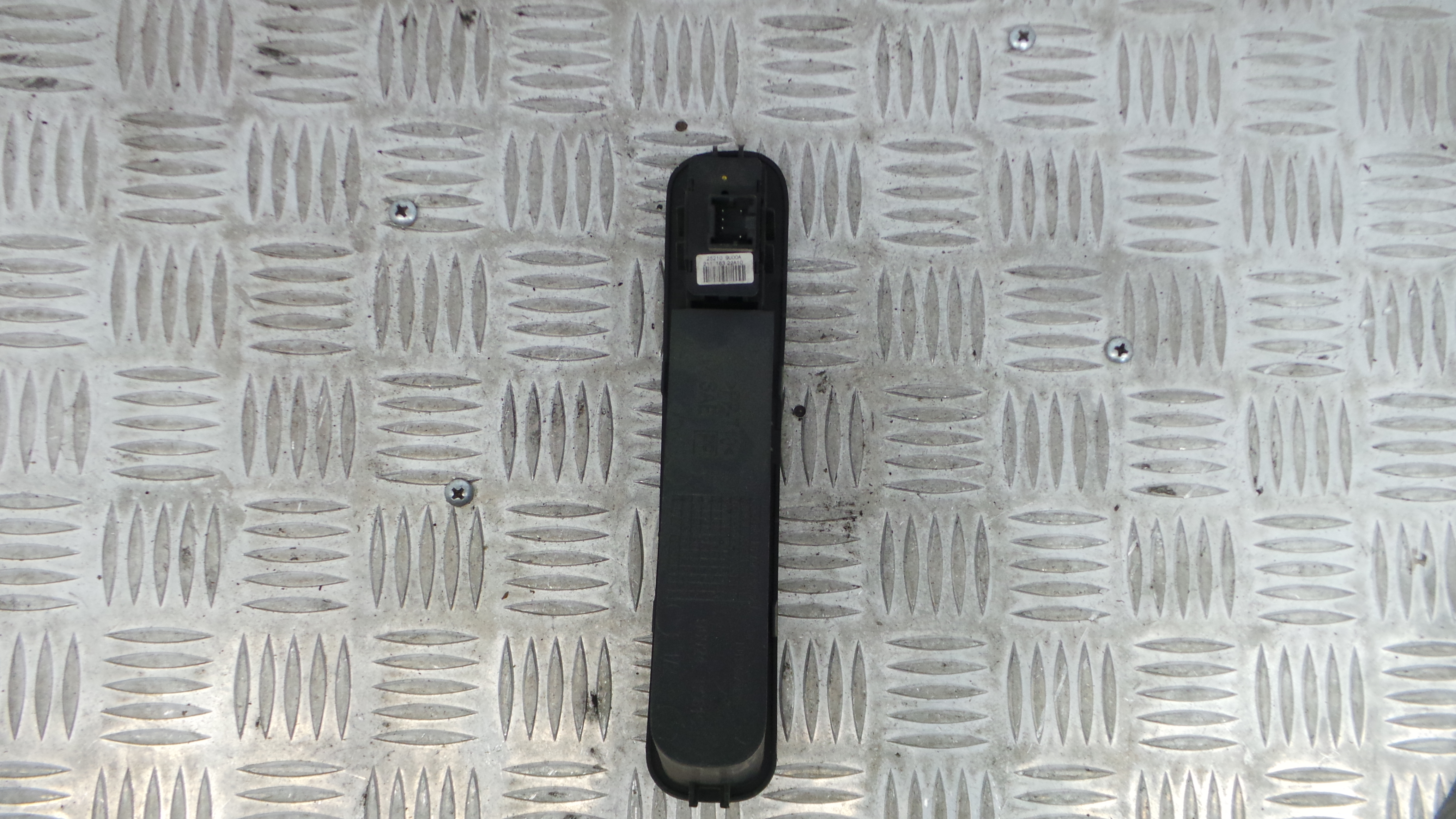 Botões da Consola  96924-BC61C - NISSAN MICRA IV (K13K, K13KK)-33198869