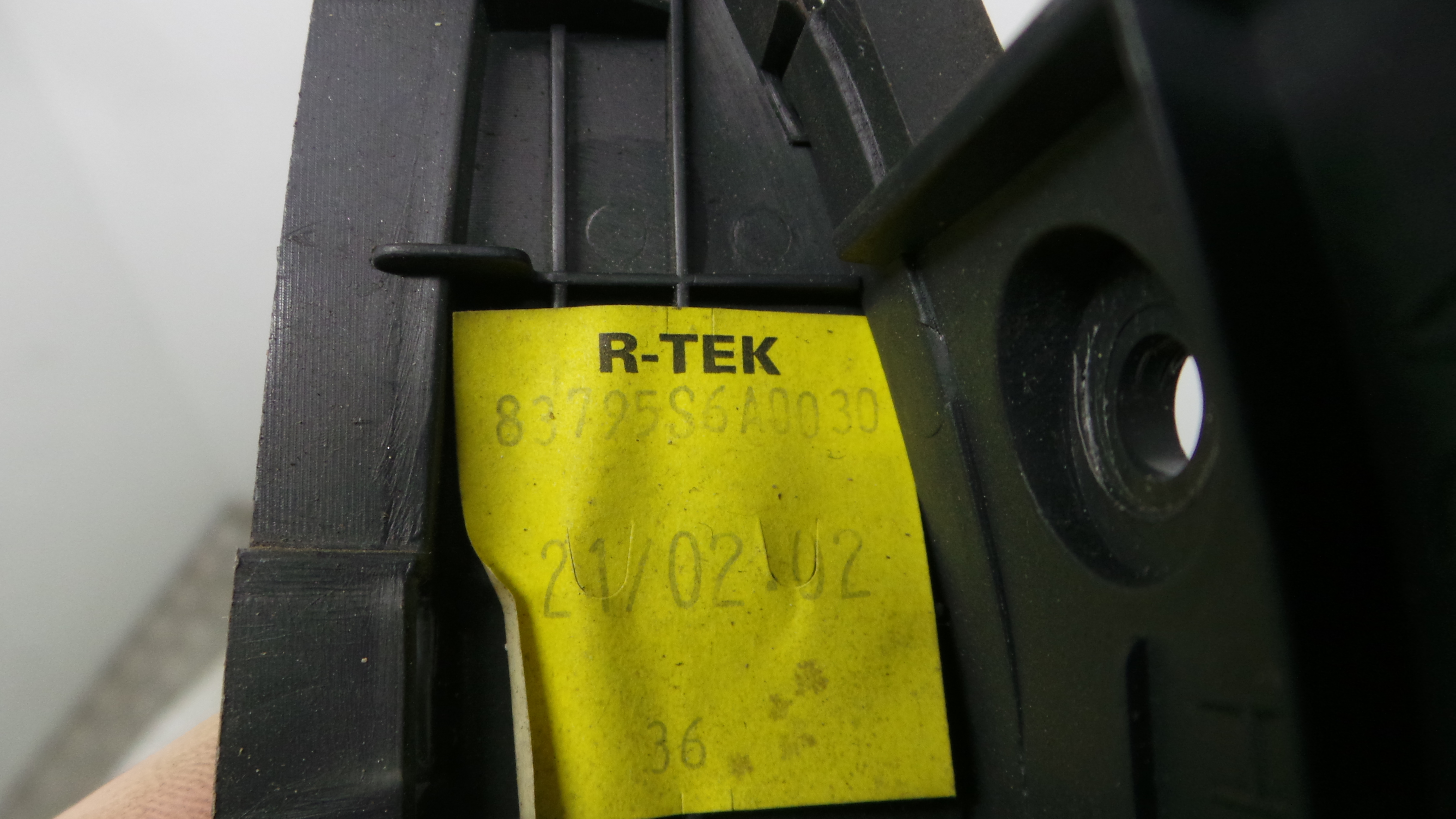 Interruptor / Comando Elevador Vidro Trás Esq 83795-S6A-0030 - HONDA CIVIC VII Hatchback (EU, EP, E-33198879