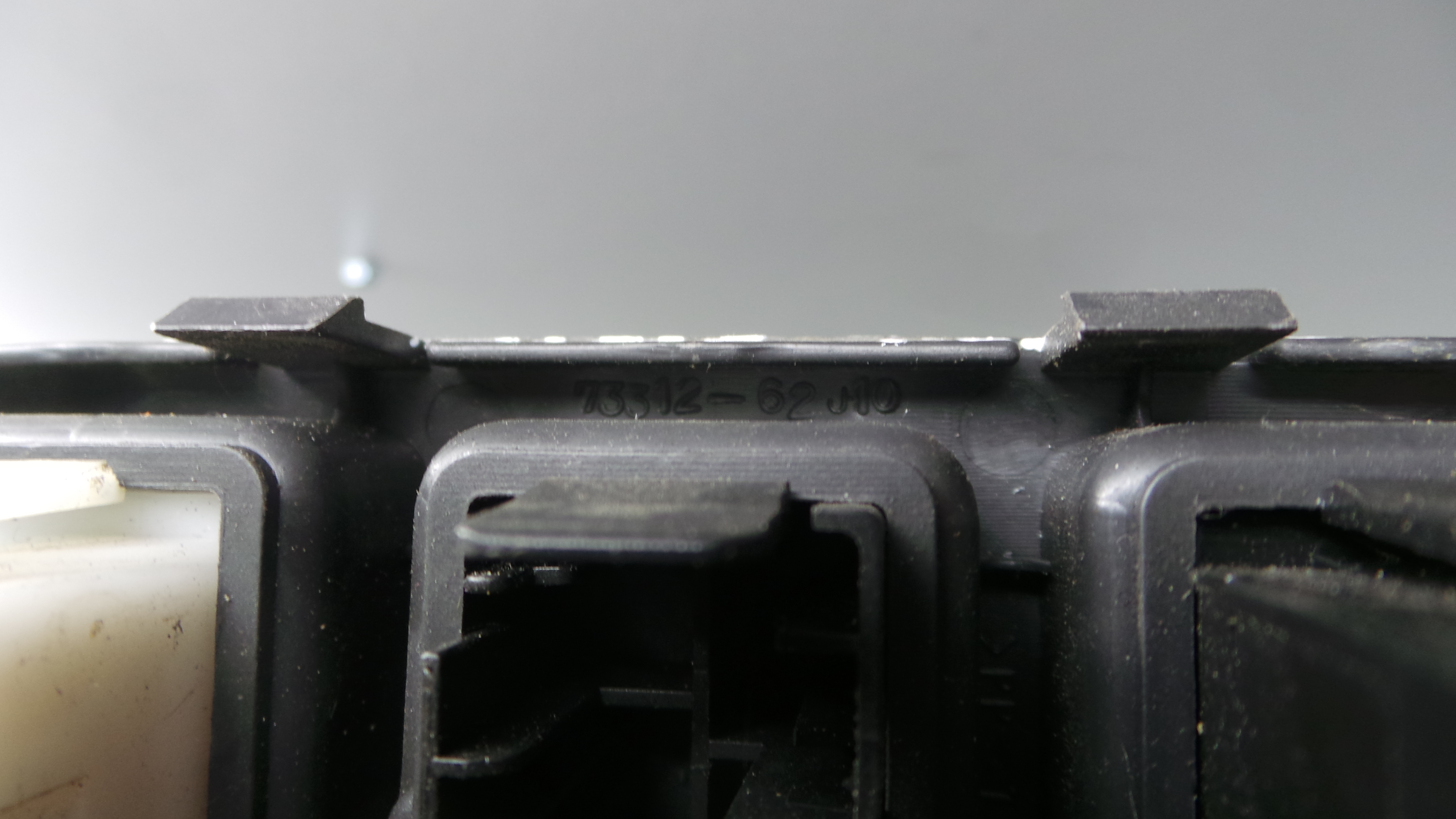 Comando de Regulação dos Faróis  73312-62J10 - SUZUKI SWIFT III (MZ, EZ)-33198893