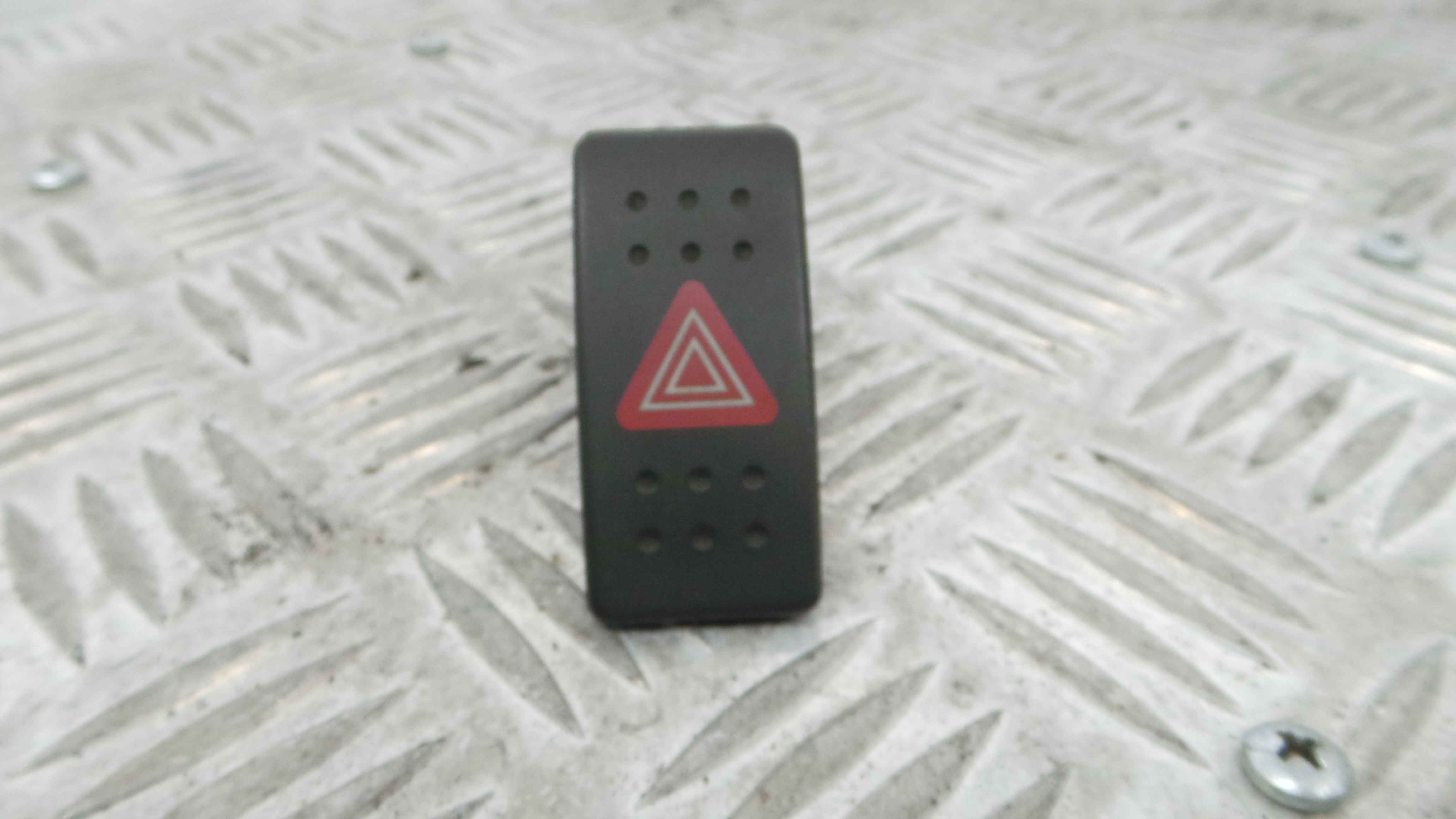 warning 4 piscas 06019 - SUZUKI SWIFT III (MZ, EZ)-33199069
