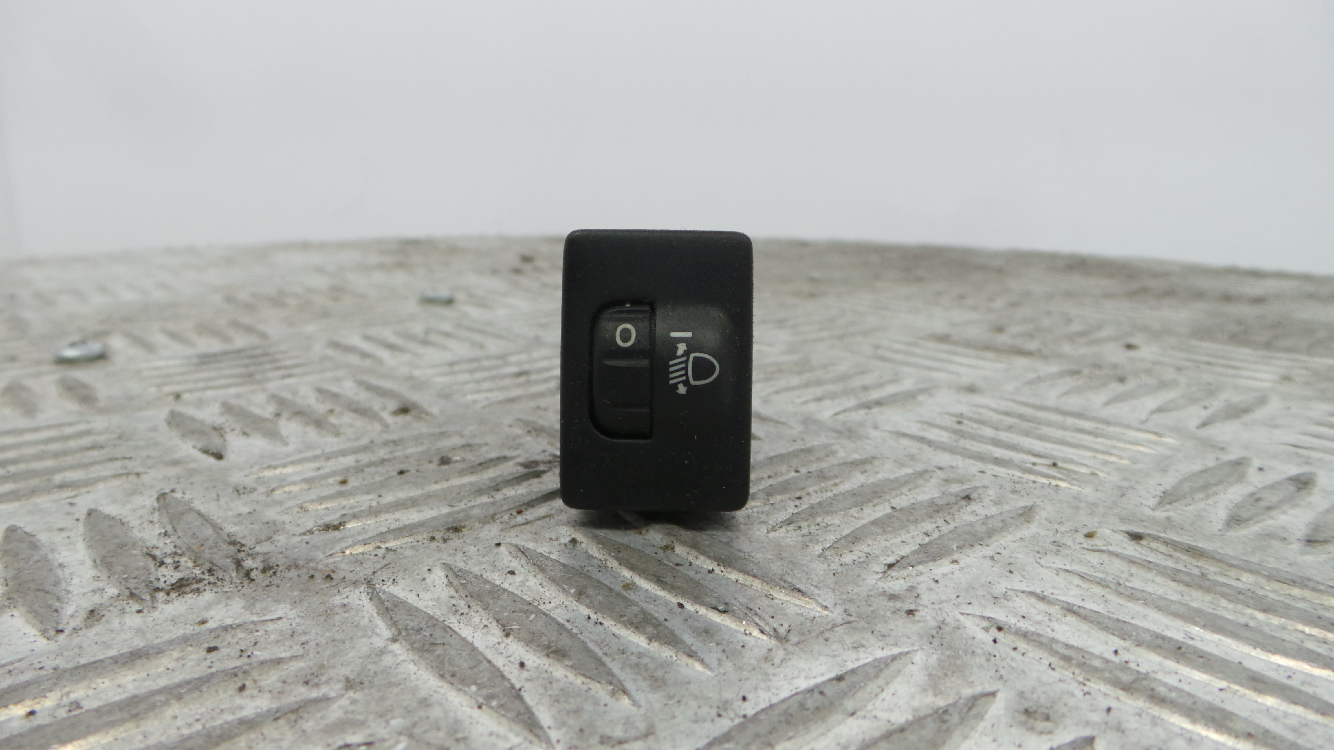 Comando de Regulação dos Faróis   - TOYOTA YARIS (_P13_), YARIS/VITZ (_P13_)-33199078