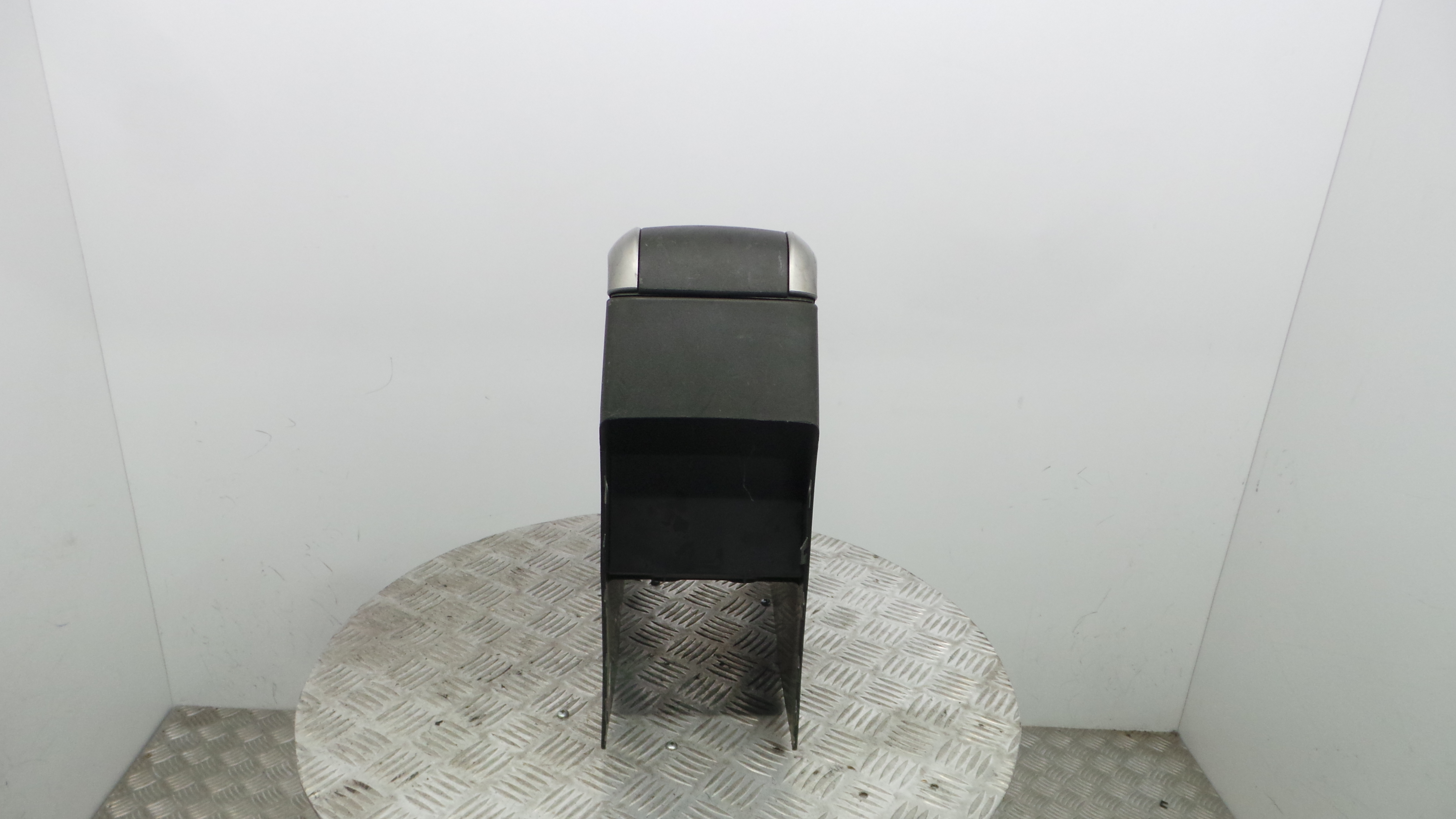 Apoio de Braço 58911-02180 - TOYOTA AURIS (_E15_), COROLLA (_E15_)-33199332