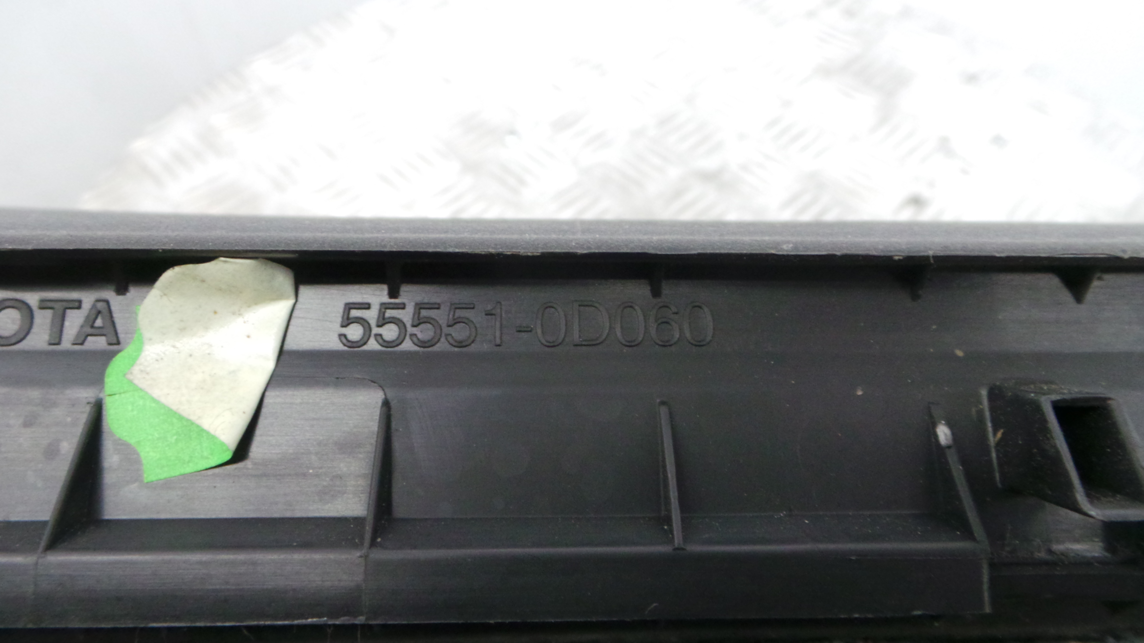 Porta Luvas 55551-0D060 - TOYOTA YARIS (_P9_), YARIS/VITZ (_P9_)-33199344