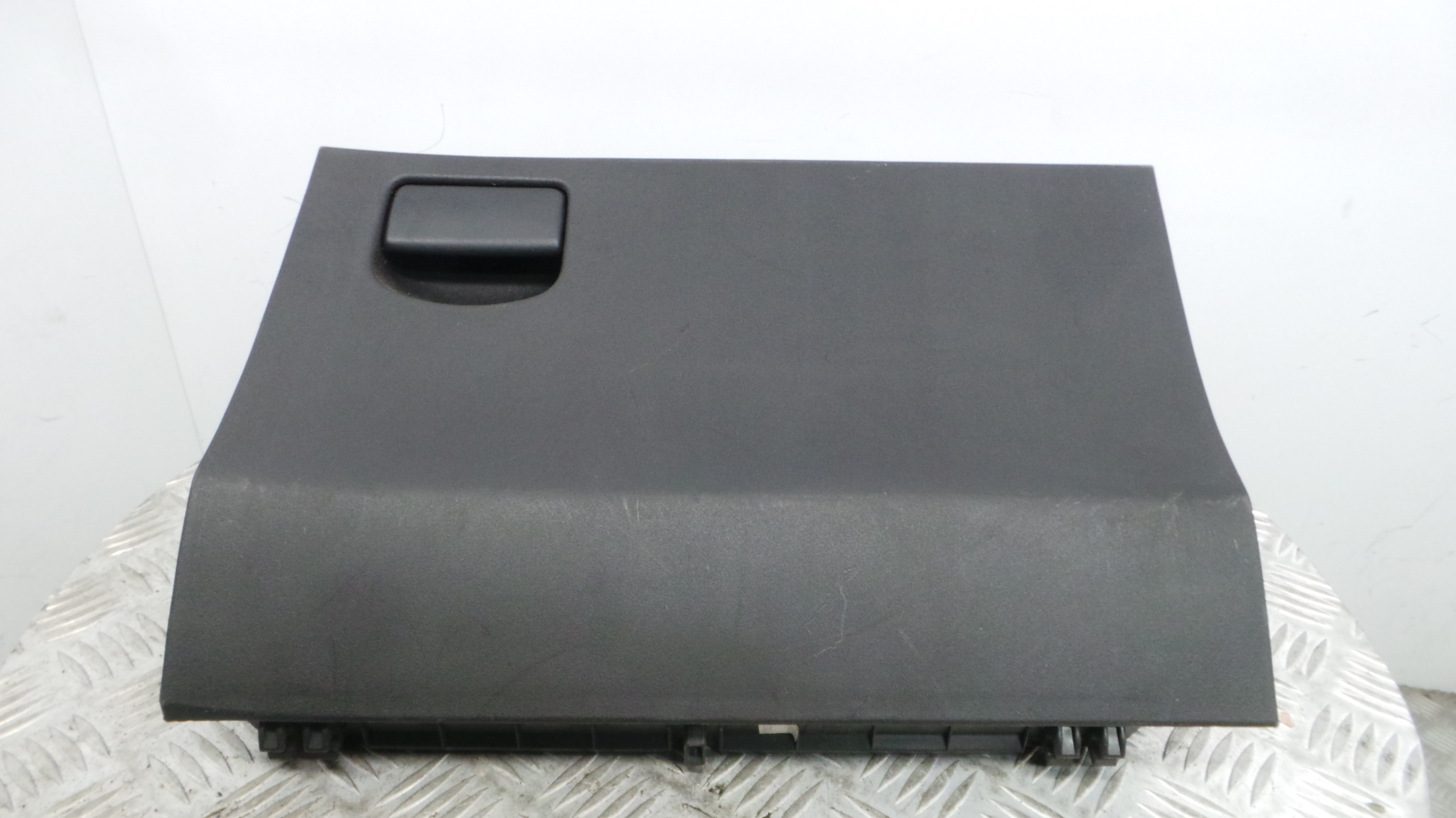Porta Luvas  55550-0D060 - TOYOTA YARIS (_P13_), YARIS/VITZ (_P13_)-33199356