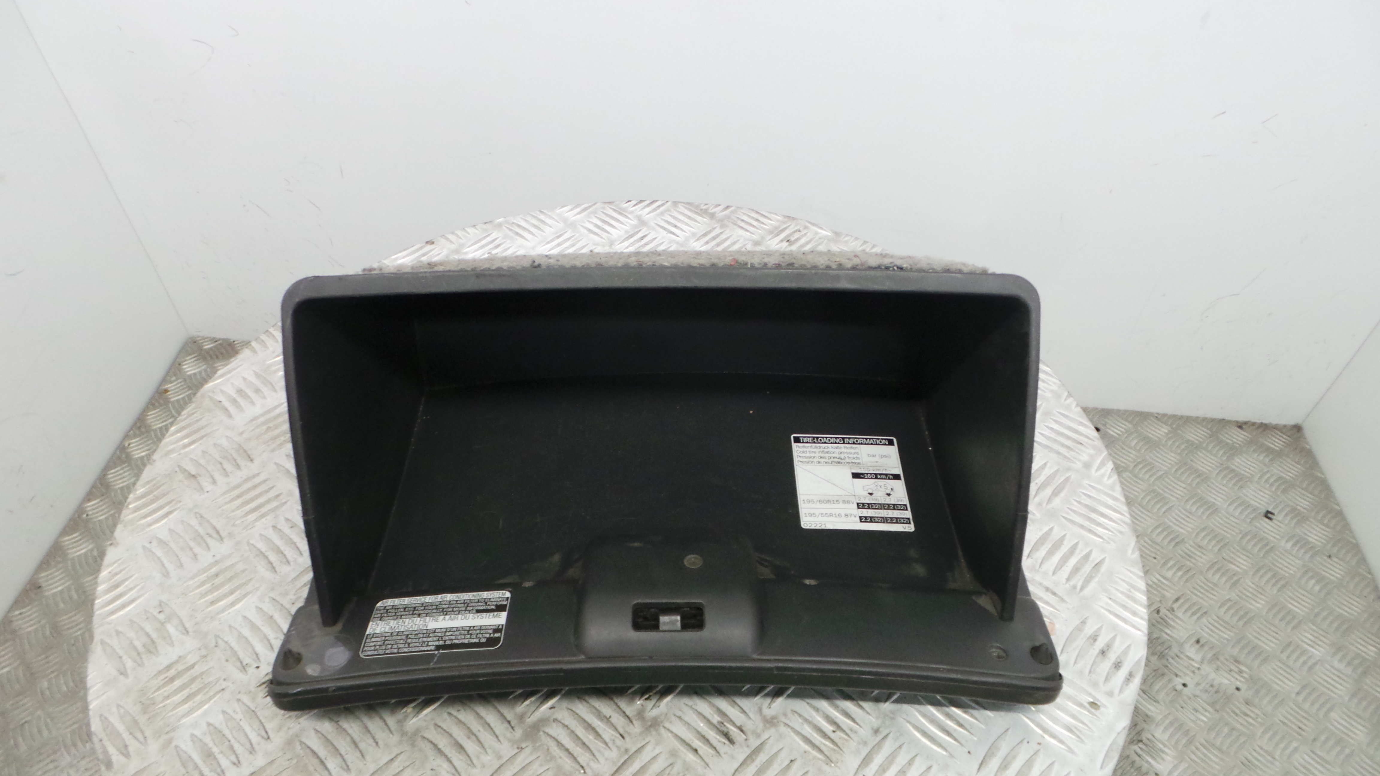 Porta Luvas  55551-02060 - TOYOTA COROLLA (_E12_), COROLLA / ALLEX (_E12_)-33199366