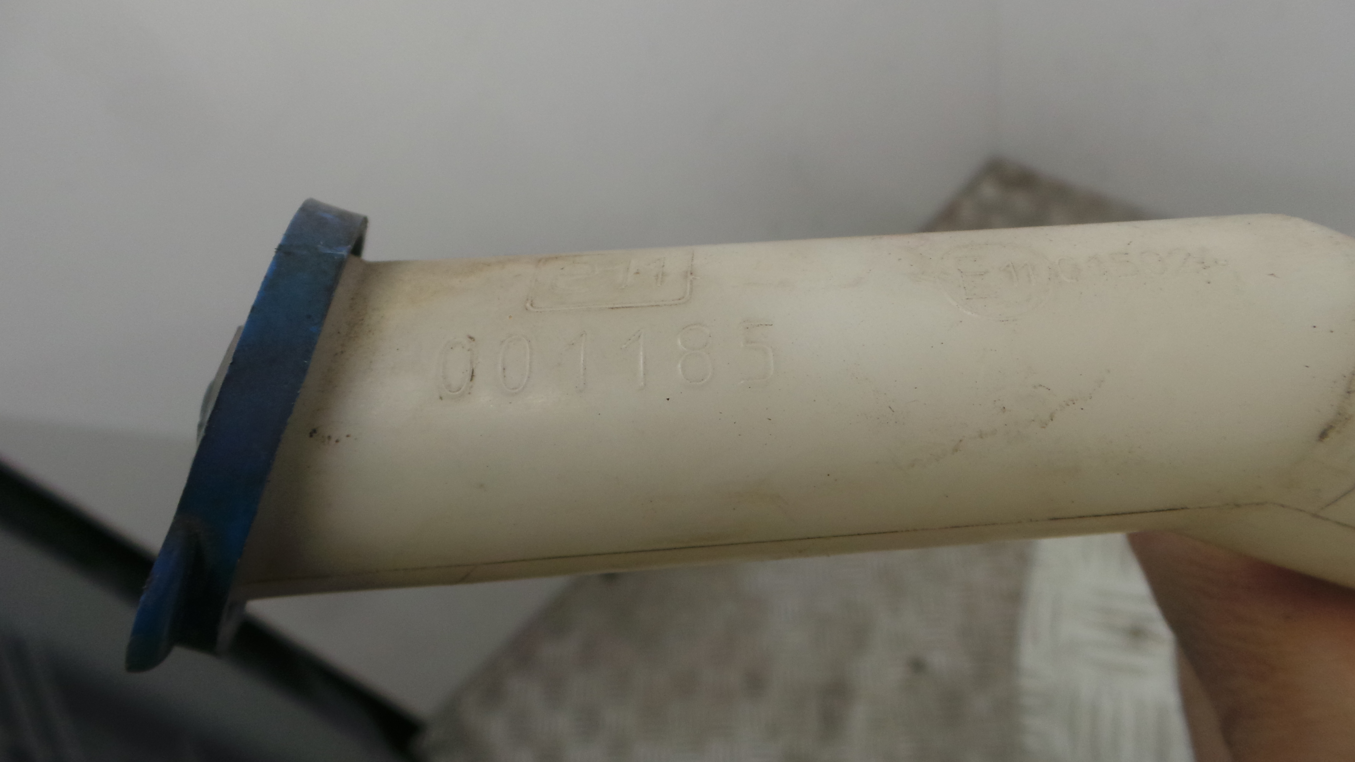 Deposito Reservatório Limpa Vidros Para Brisas 001185 - TOYOTA COROLLA (_E12_), COROLLA / ALLEX (_E-33199391