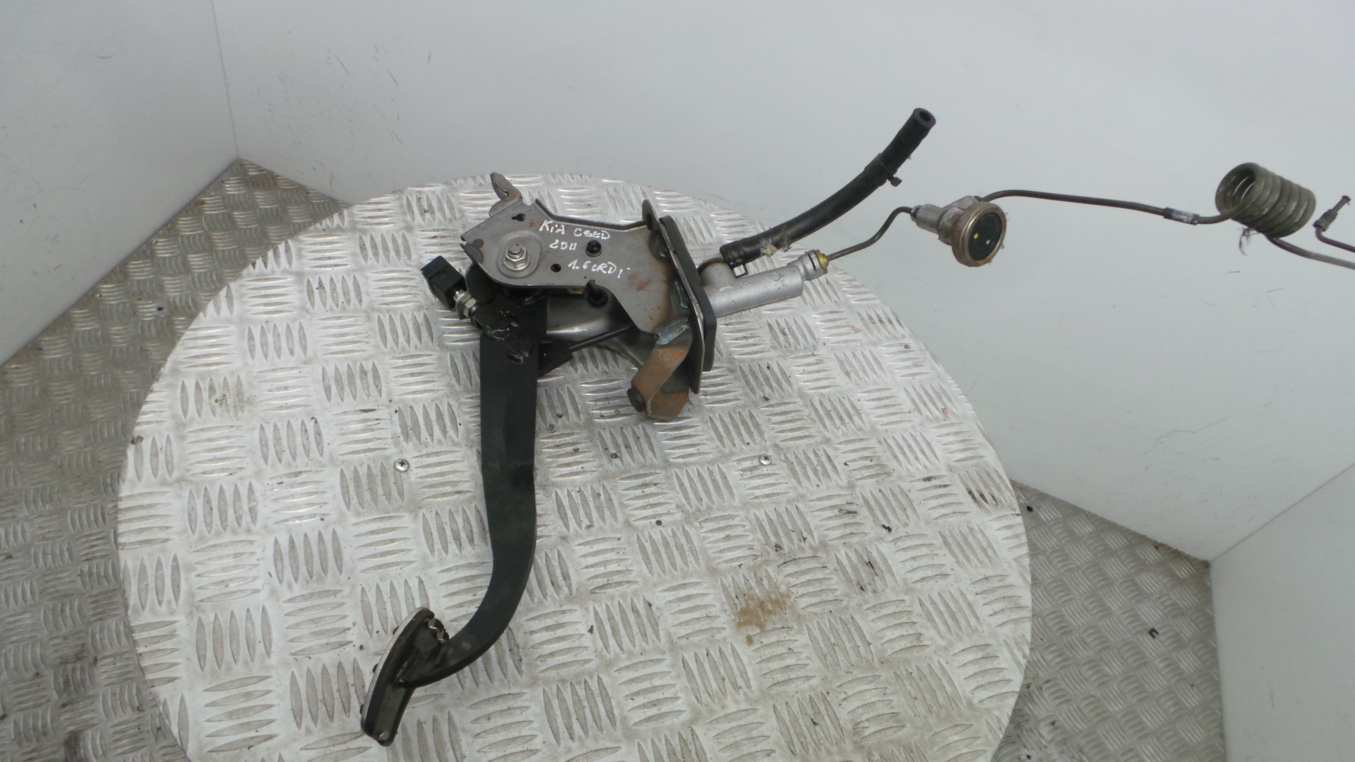 Pedal de Embraiagem 32802-1H331 - KIA CEE'D Hatchback (ED)-33199431