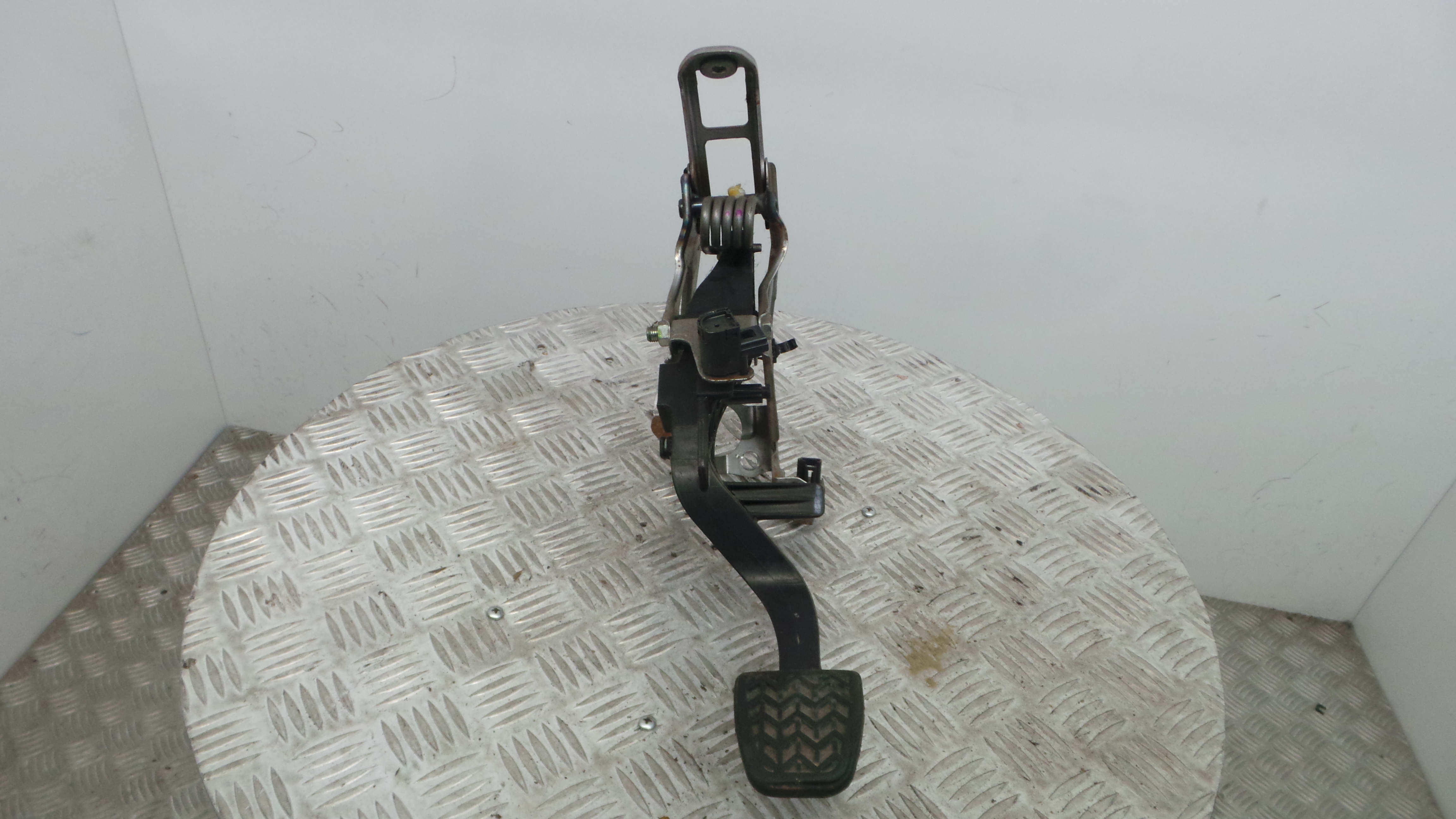 Pedal do Travão  - TOYOTA YARIS (_P13_), YARIS/VITZ (_P13_)-33199444