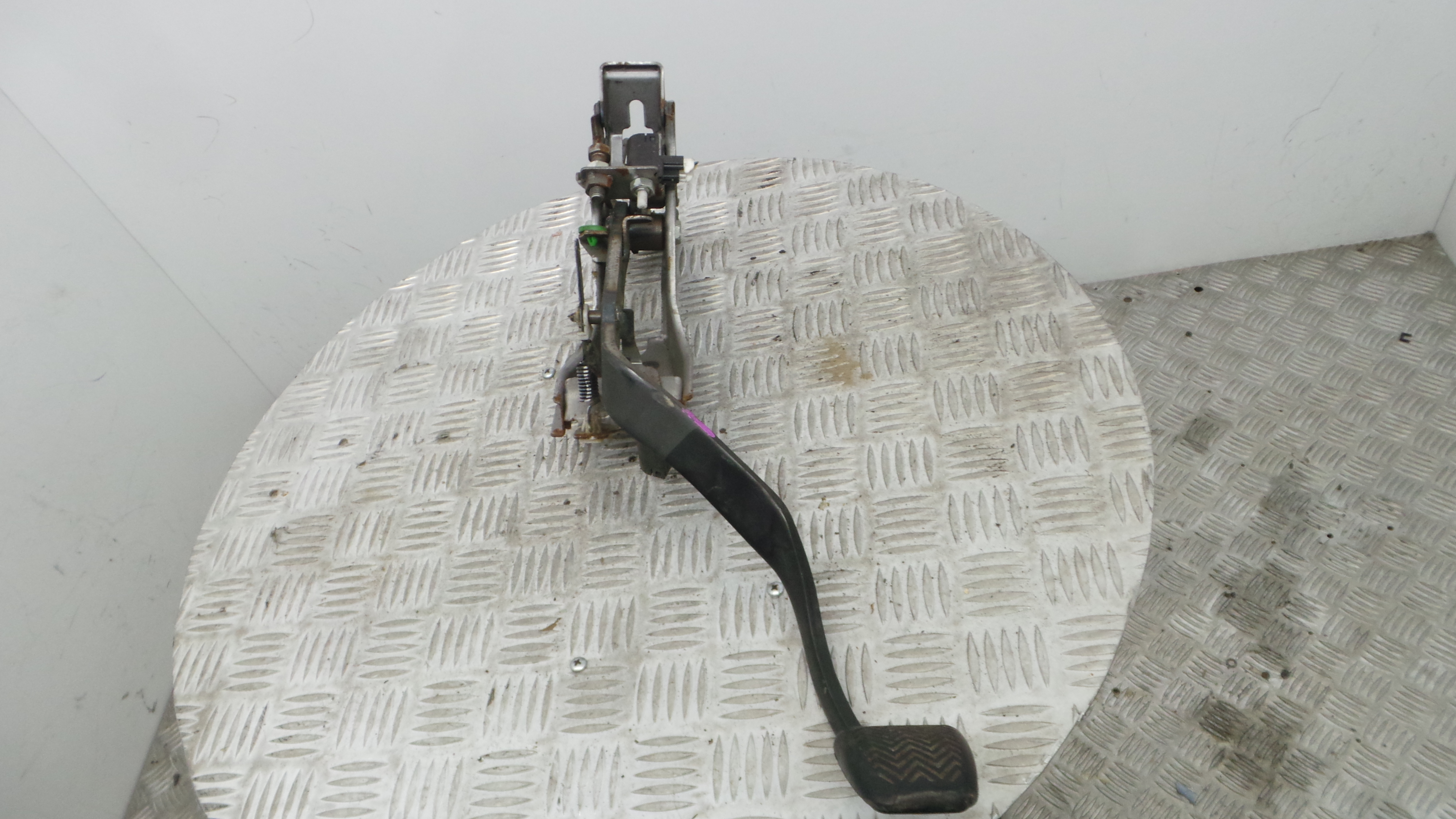 Pedal de Embraiagem  - TOYOTA AURIS (_E15_), COROLLA (_E15_)-33199448