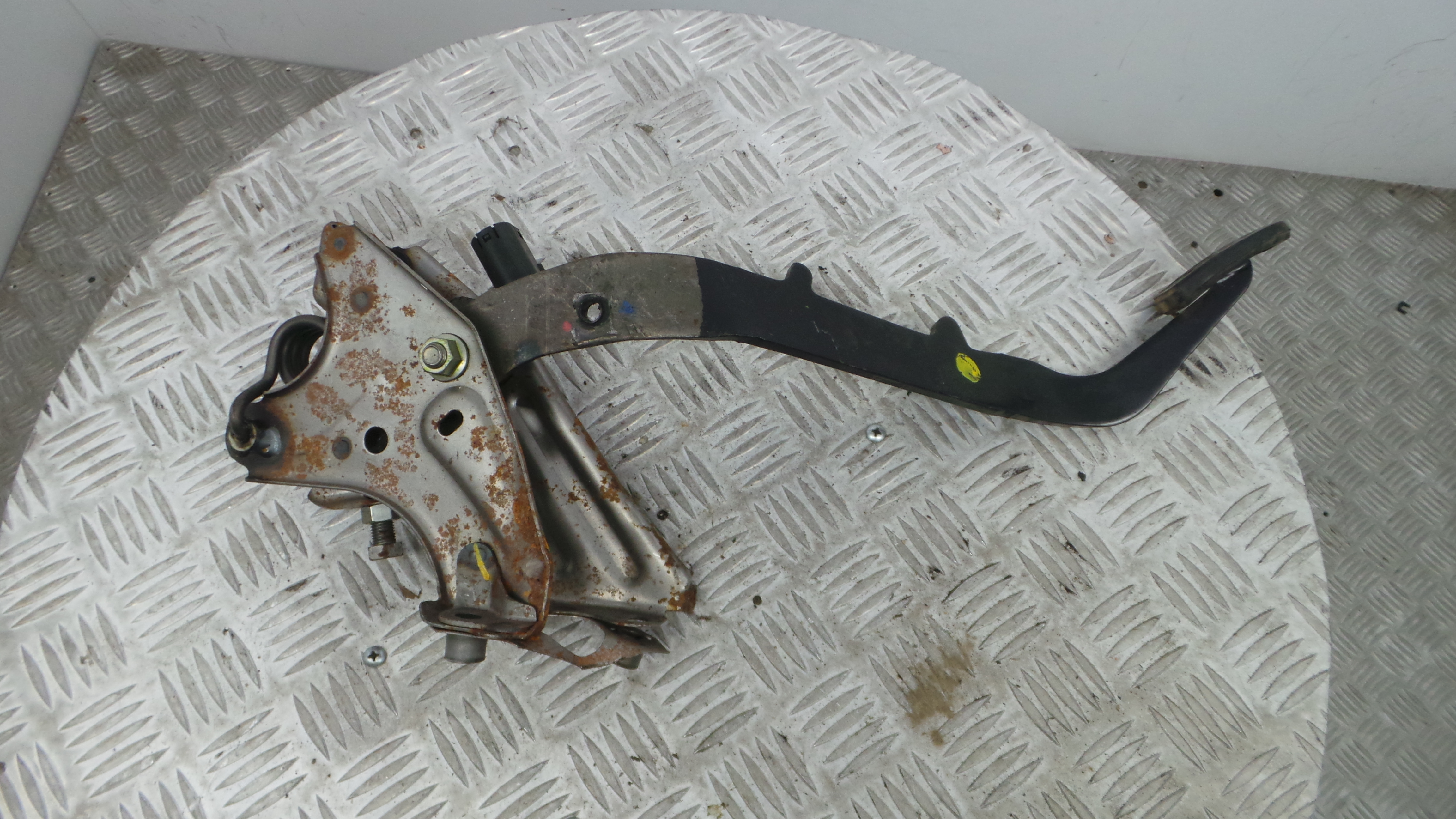 Pedal de Embraiagem  - TOYOTA COROLLA (_E12_), COROLLA / ALLEX (_E12_)-33199452