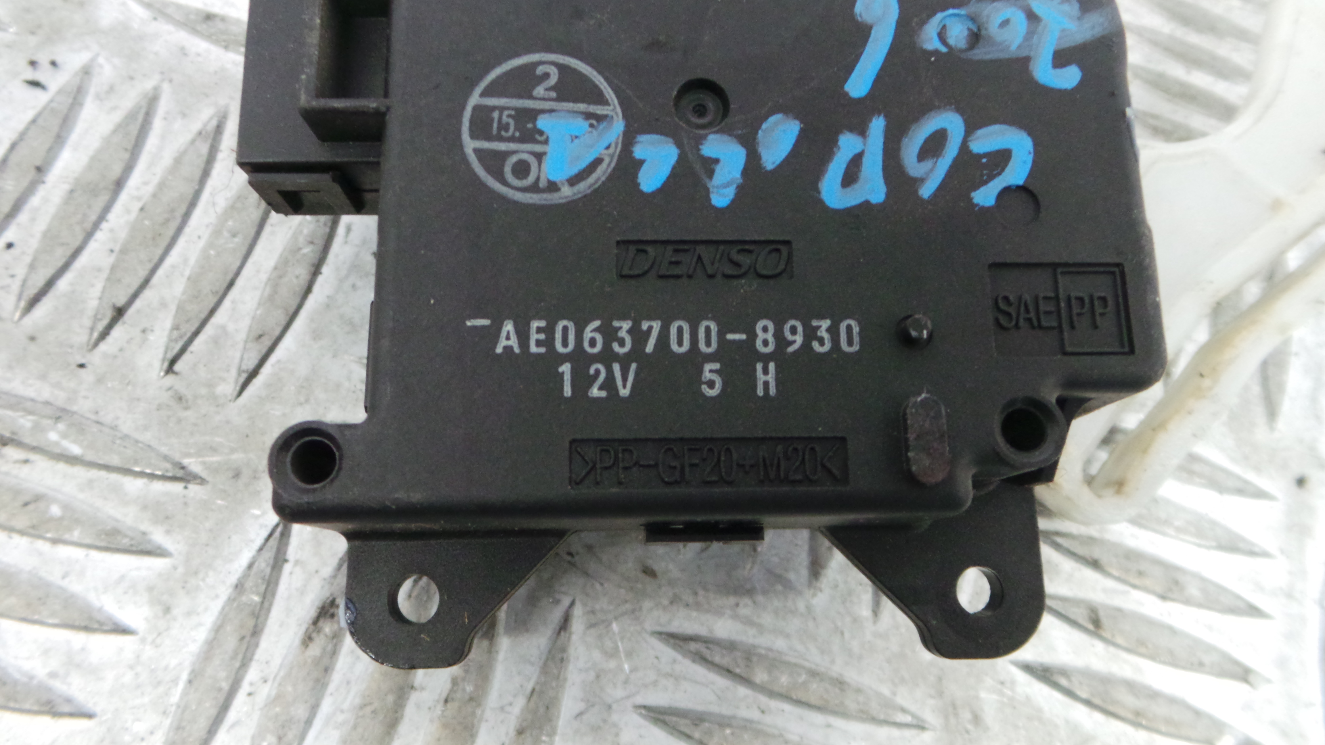 Atuador do Circuito de Ar  AE063700-8930 - TOYOTA COROLLA (_E12_), COROLLA / ALLEX (_E12_)-33199753