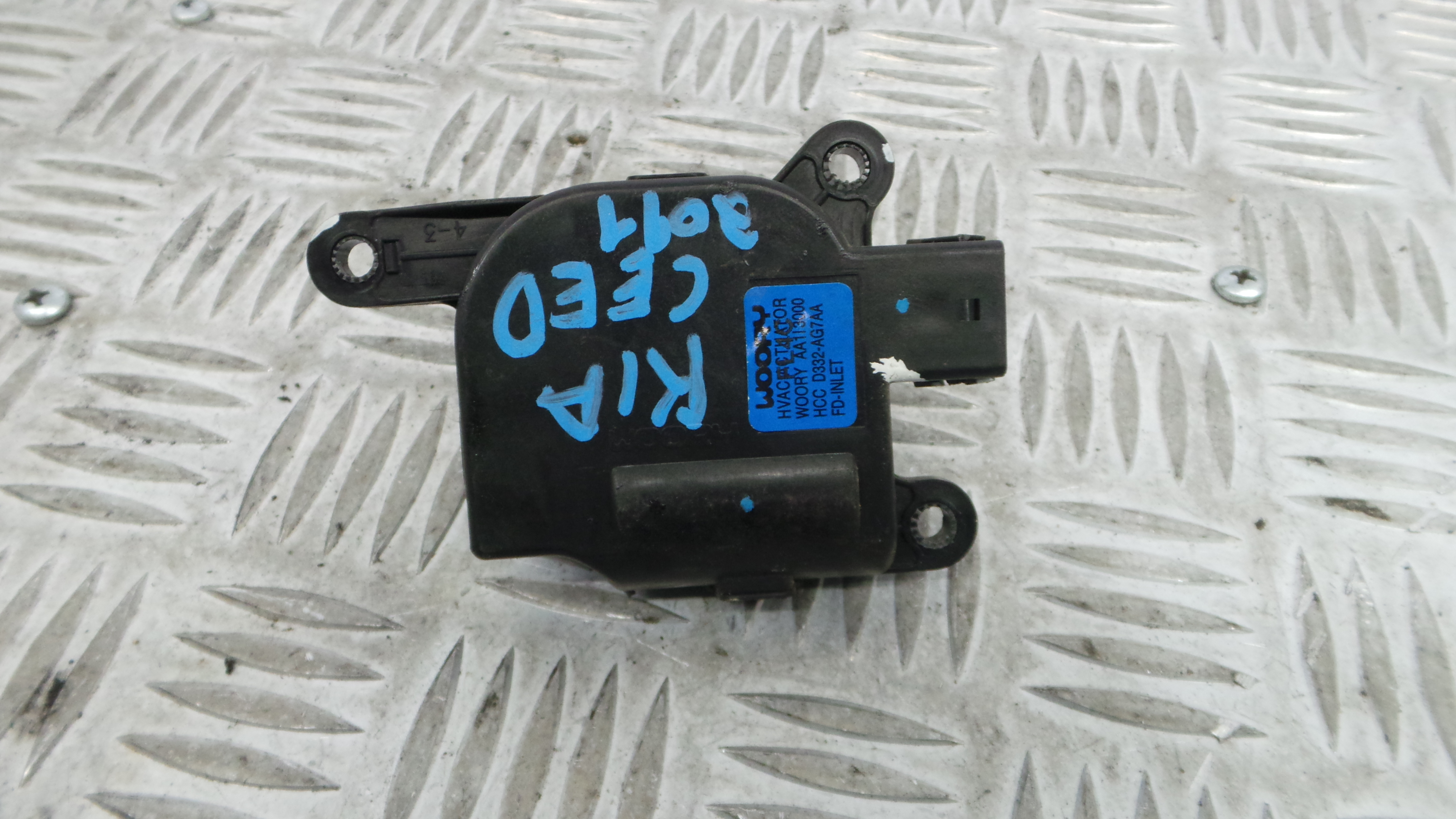 Atuador do Circuito de Ar  AA1I3000 - KIA CEE'D Hatchback (ED)-33199758