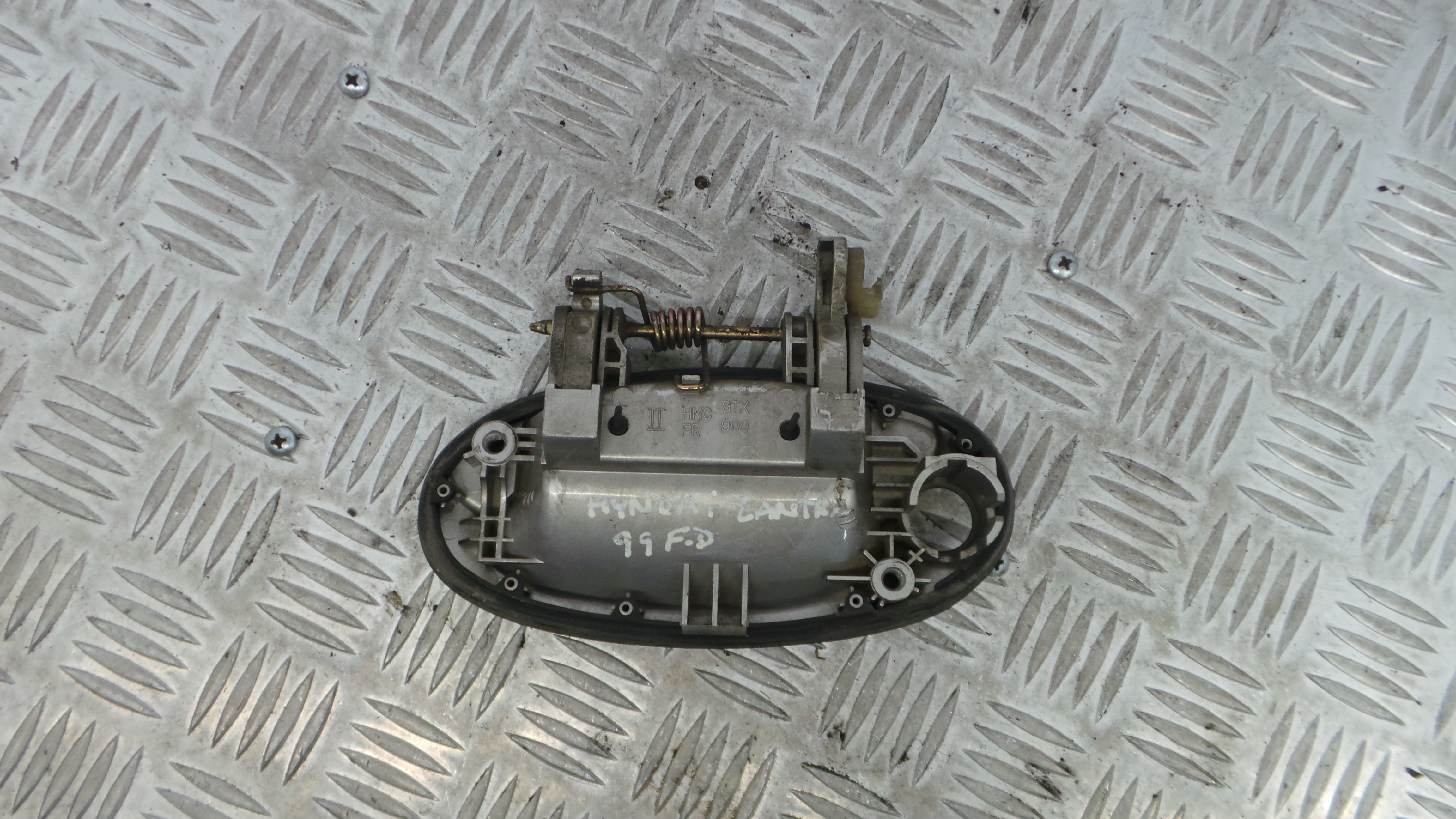 Puxador Exterior Frente Direita GTX909 - HYUNDAI ELANTRA II (J-2), LANTRA II (J-2), LANTRA Mk II (J-33200519