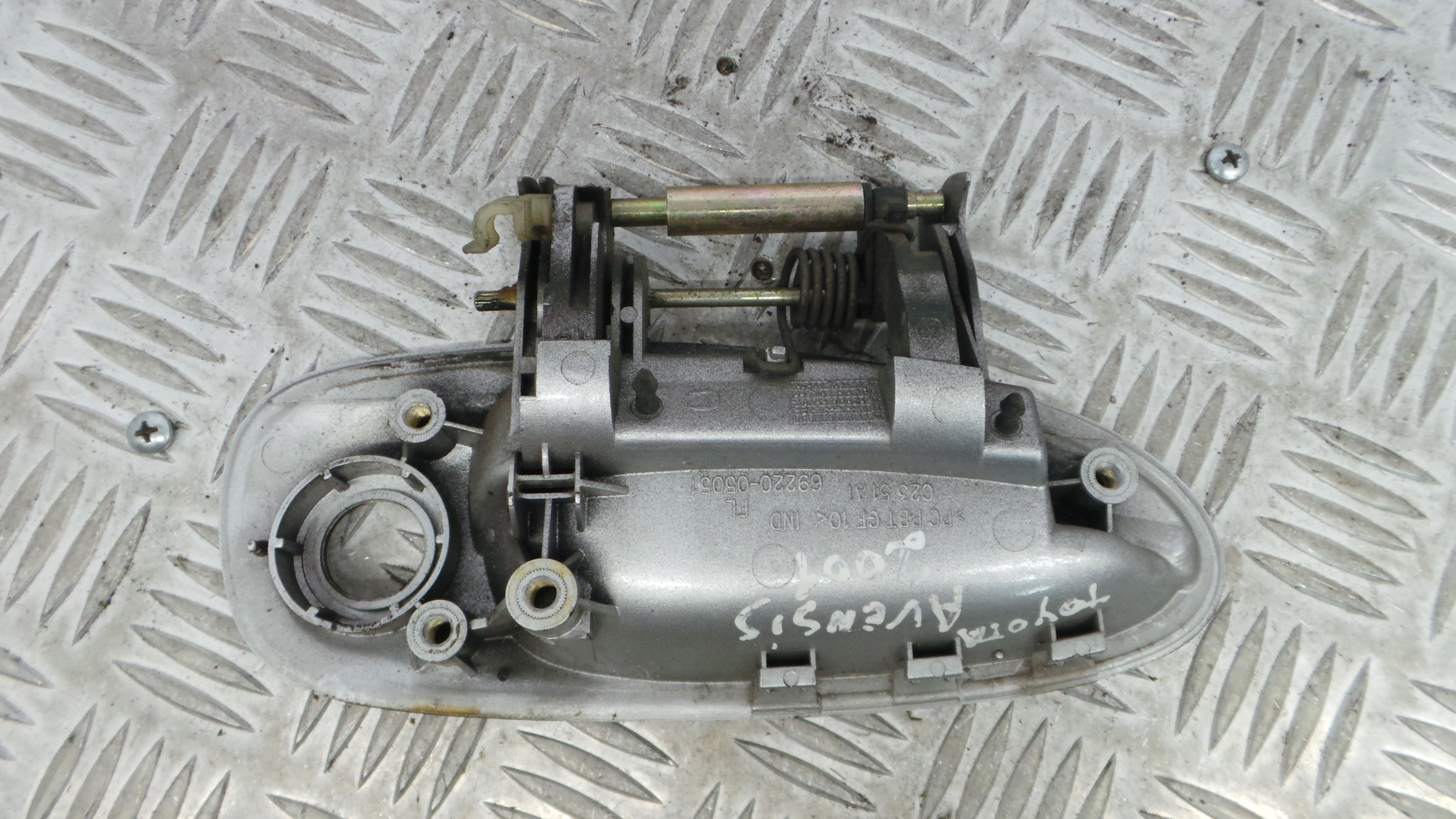 Puxador Exterior Frente Esquerdo 69220-05051 - TOYOTA AVENSIS (_T22_)-33200538