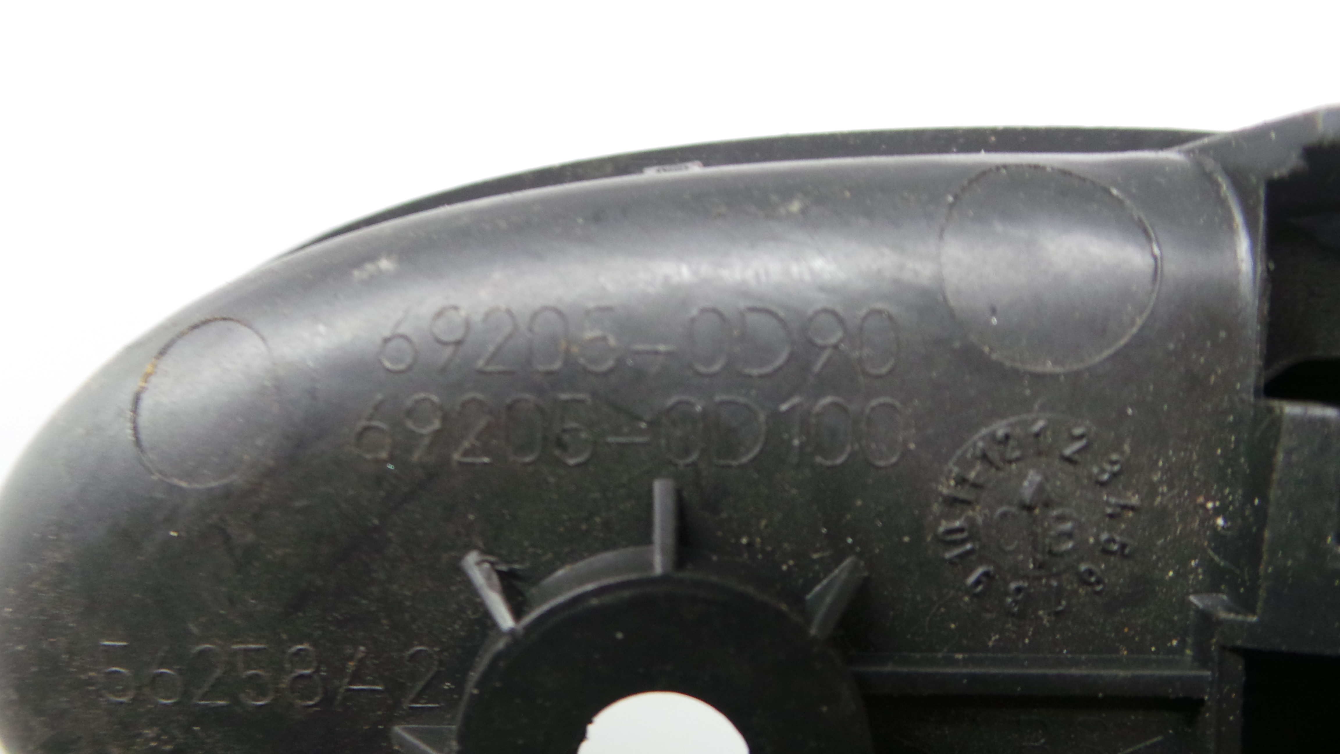 Puxador Interior Traseiro Direita 69205-0D90 - TOYOTA YARIS (_P9_), YARIS/VITZ (_P9_)-33200610