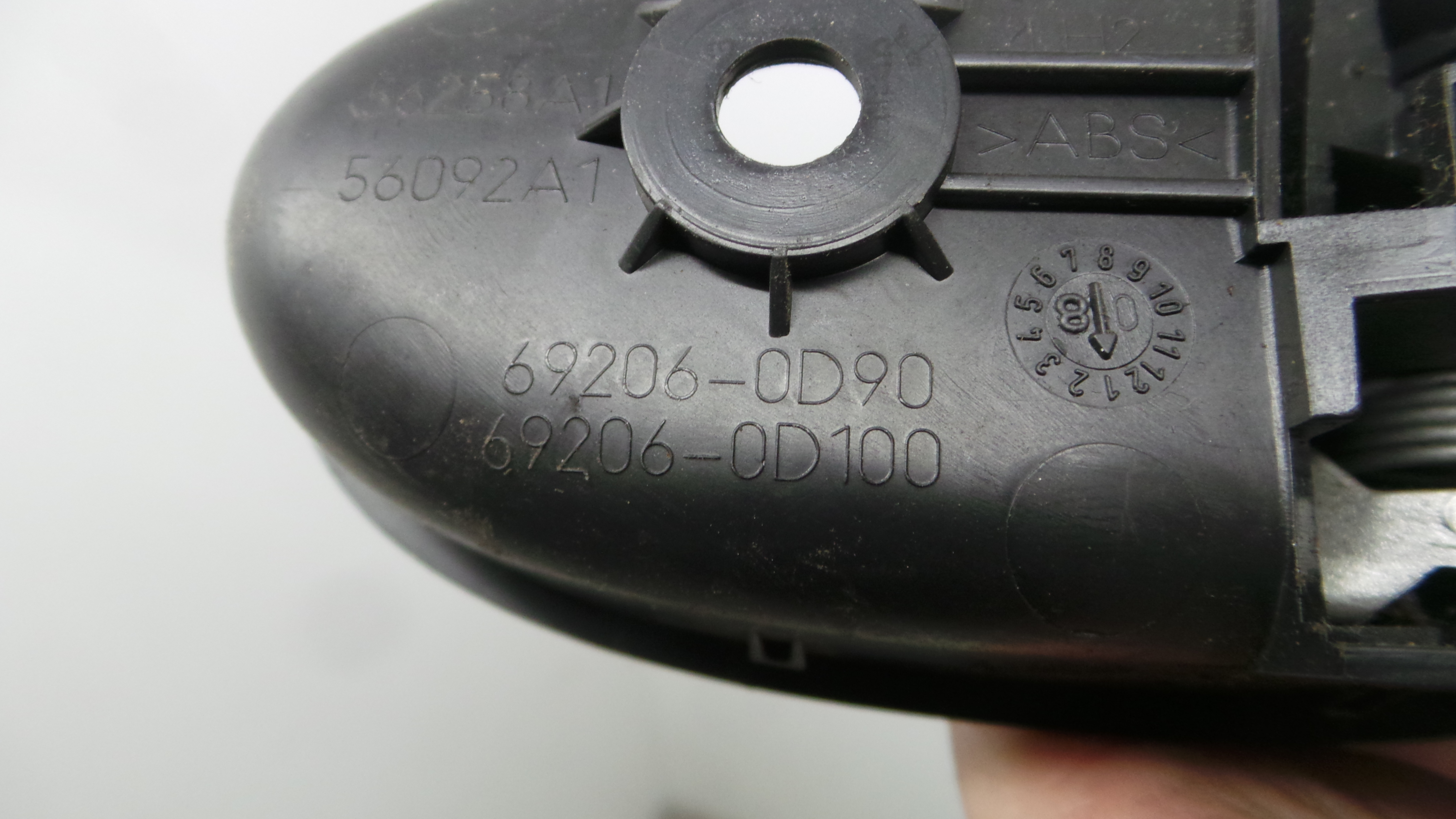 Puxador Interior Traseiro Esquerdo  69206-0D90 - TOYOTA YARIS (_P9_), YARIS/VITZ (_P9_)-33200615