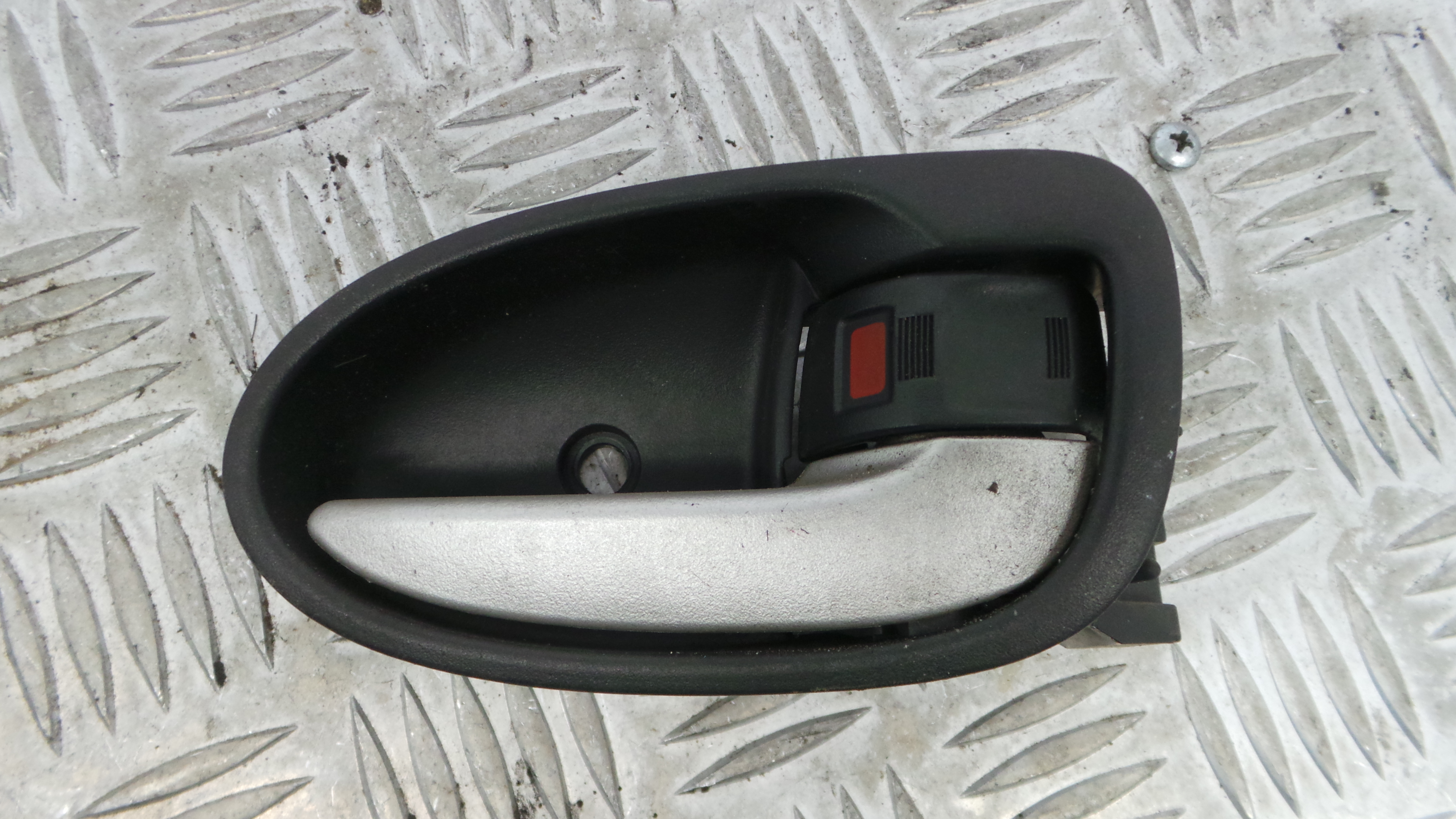 Puxador Interior Frente Direita 69205-0D90 - TOYOTA YARIS (_P9_), YARIS/VITZ (_P9_)-33200620