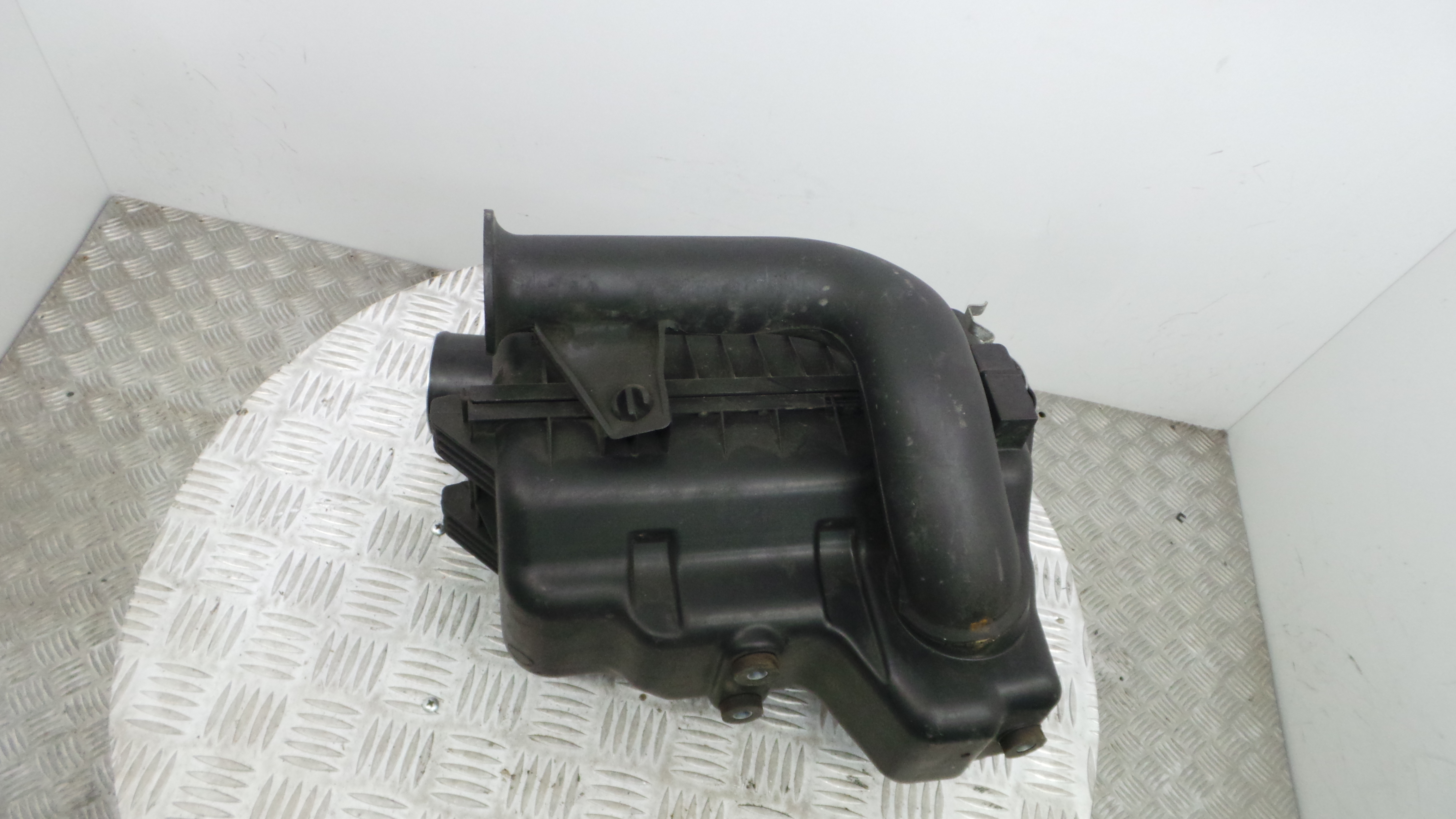 Caixa Filtro de Ar  17705-0N020 - TOYOTA YARIS (_P9_), YARIS/VITZ (_P9_)-33201251