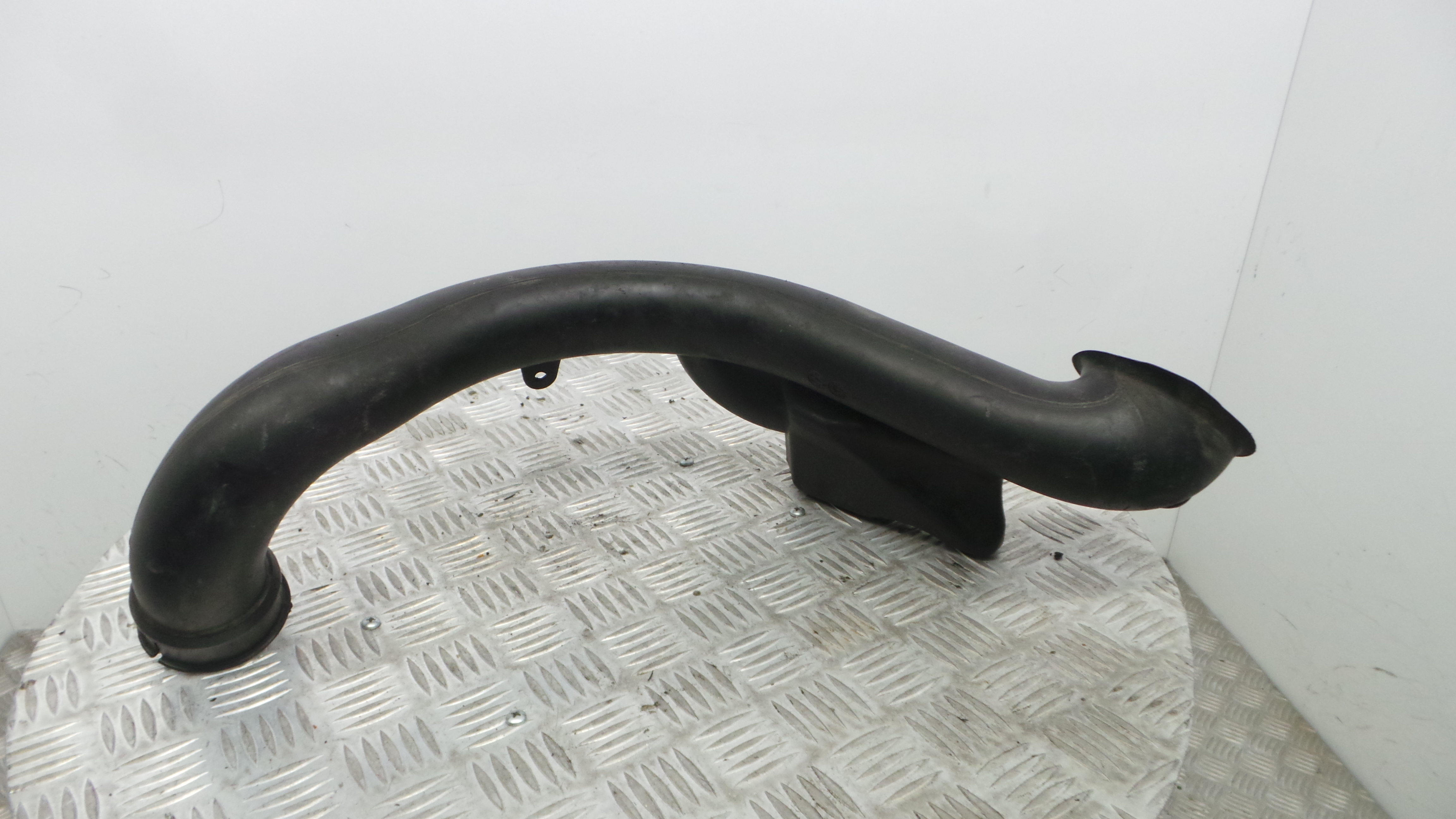 Tubo Caixa Filtro Ar 3981027959 - NISSAN MICRA IV (K13K, K13KK)-33201367