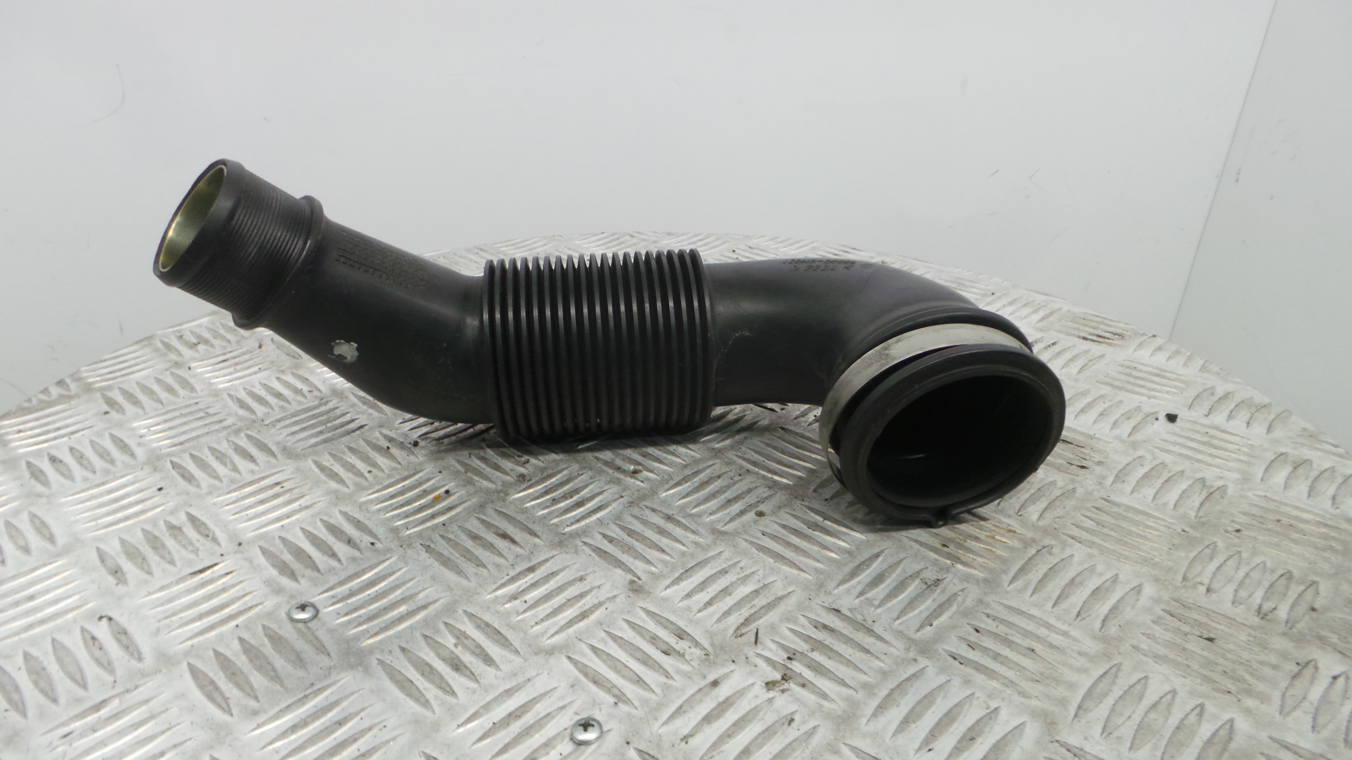 Tubo Caixa Filtro Ar 17880-0N031 - TOYOTA YARIS (_P9_), YARIS/VITZ (_P9_)-33201370