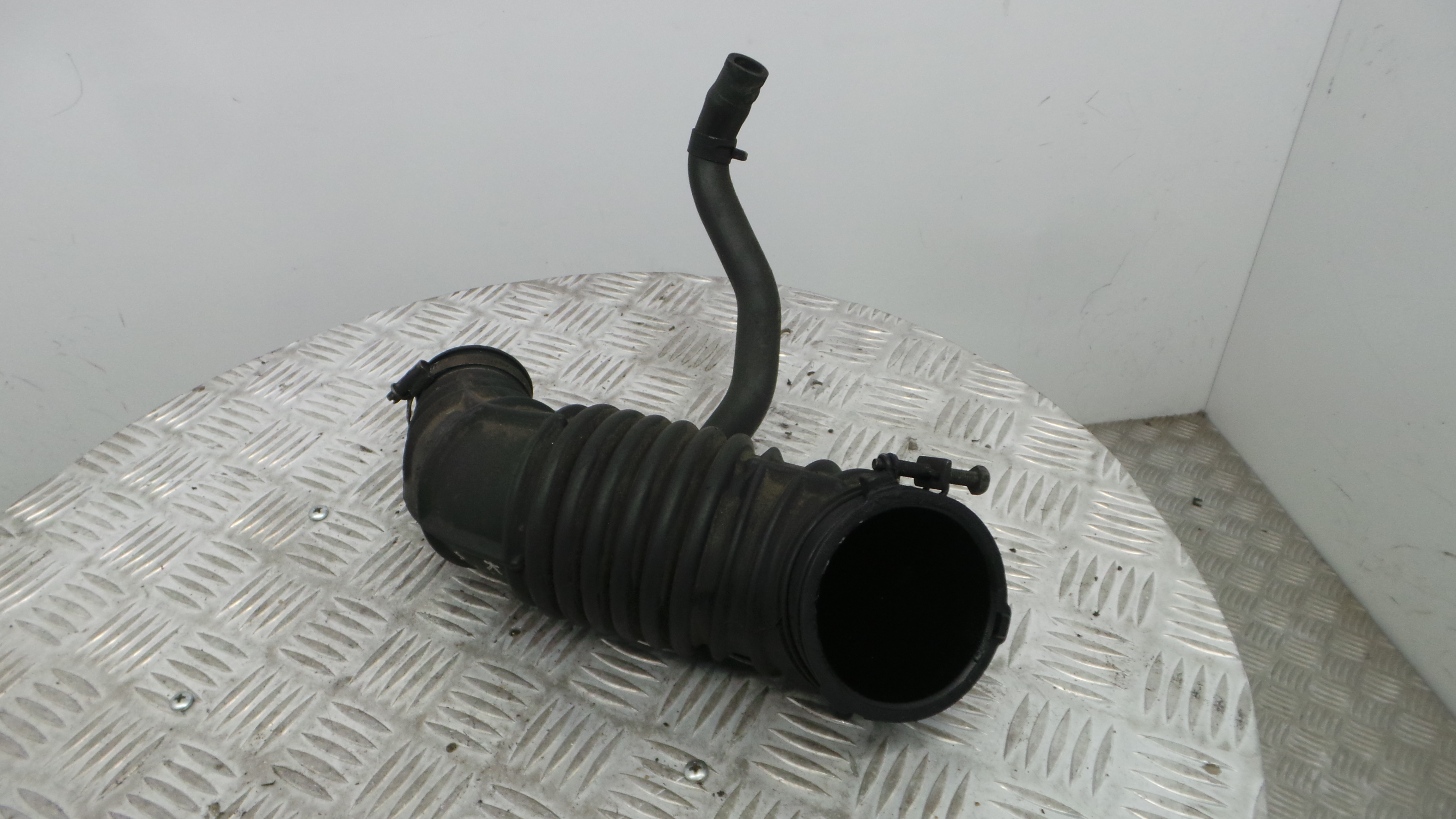 Tubo Intercooler 28138-1M250 - KIA CEE'D Hatchback (ED)-33201373