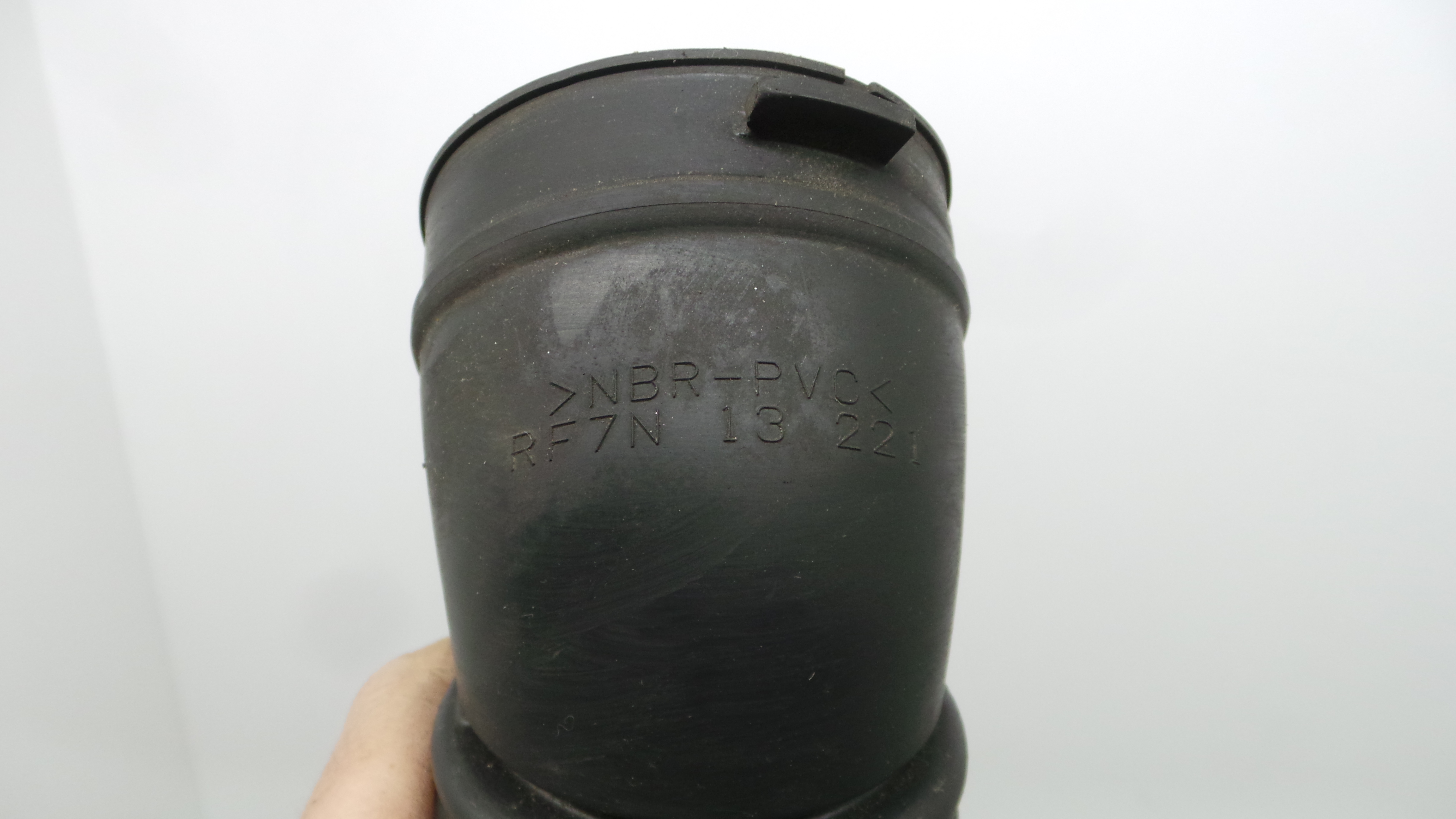 Tubo Intercooler RF7N13221 - MAZDA 5 (CR)-33201376