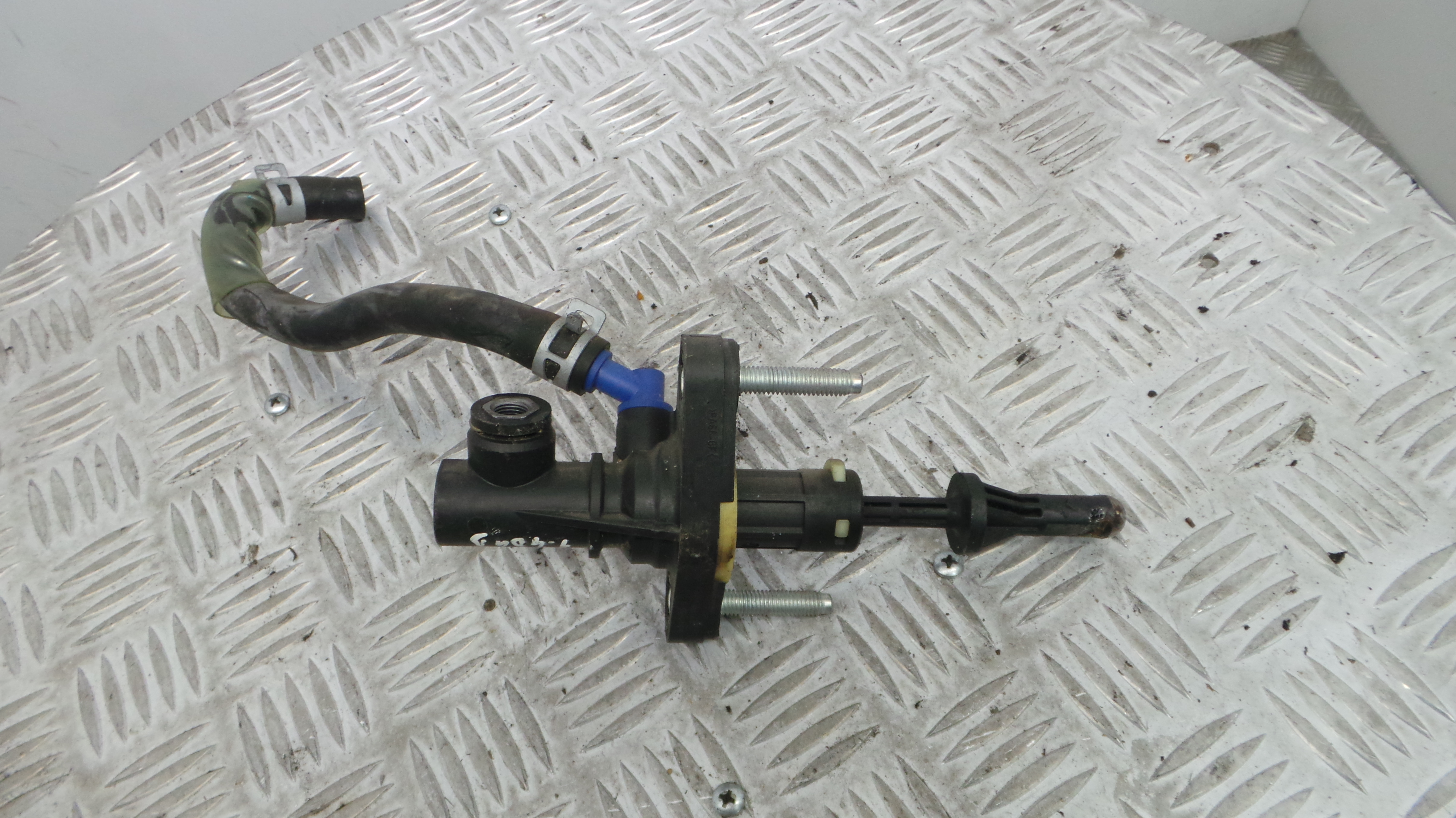 Cilindro Receptor De Embraiagem 31420-0D120 - TOYOTA YARIS (_P9_), YARIS/VITZ (_P9_)-33201393