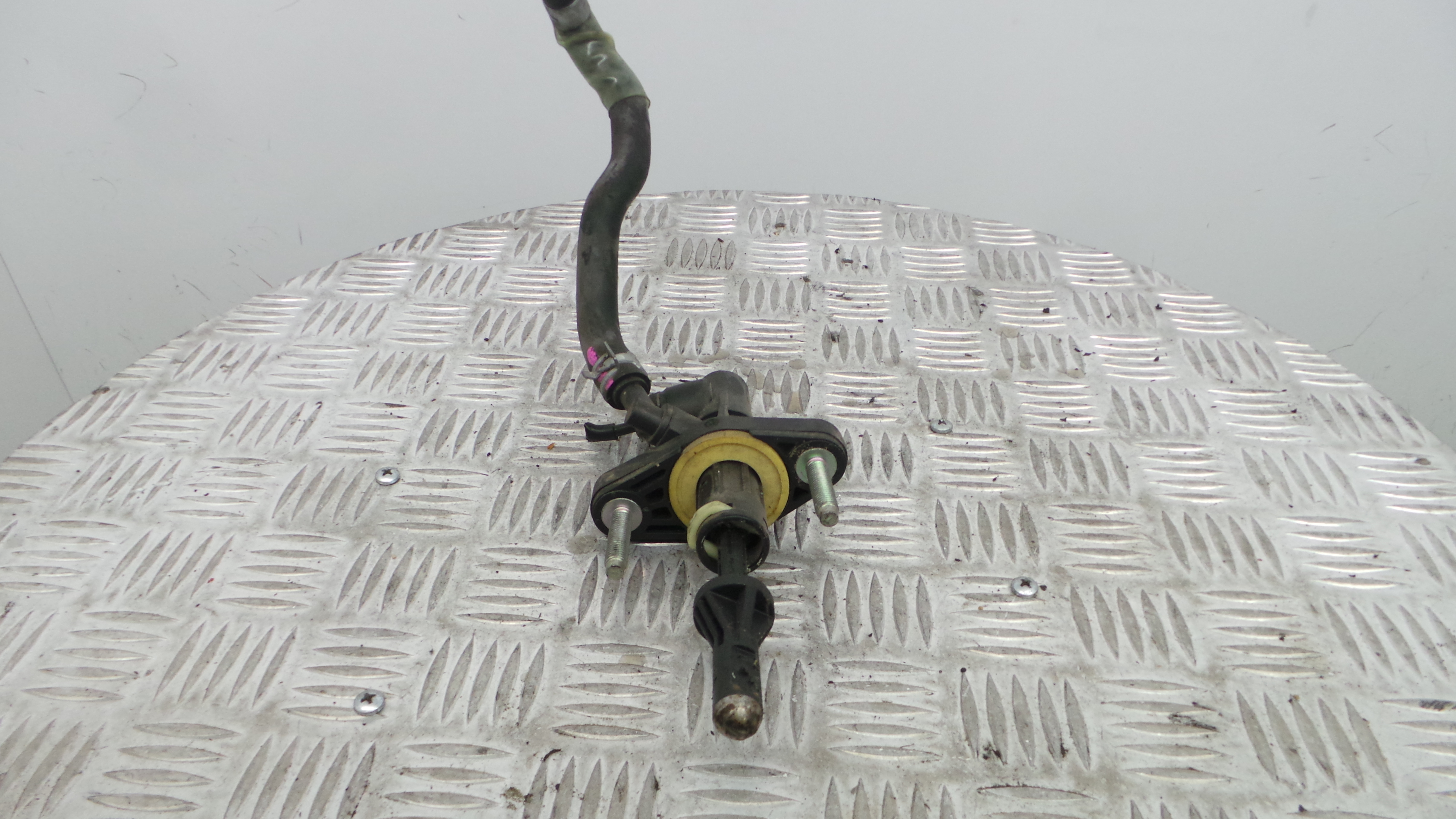 Cilindro Receptor De Embraiagem 31420-0D160 - TOYOTA YARIS (_P13_), YARIS/VITZ (_P13_)-33201452