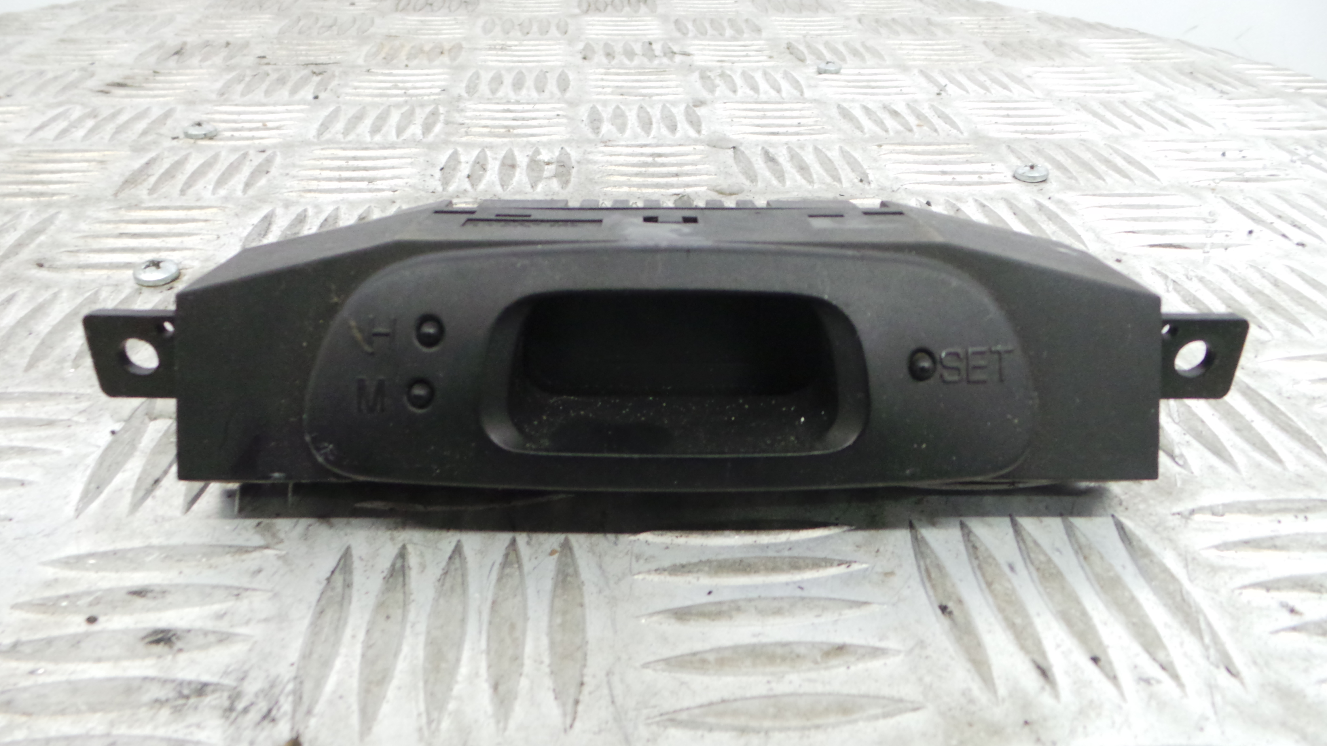 Display do Ar Condicionado / Rádio / GPS / DVD MR114346 - MITSUBISHI CARISMA (DA_)-33201483 Display do Ar Condicionado / Rádio / GPS / DVD MR114346 - MITSUBISHI CARISMA (DA_)-33201483