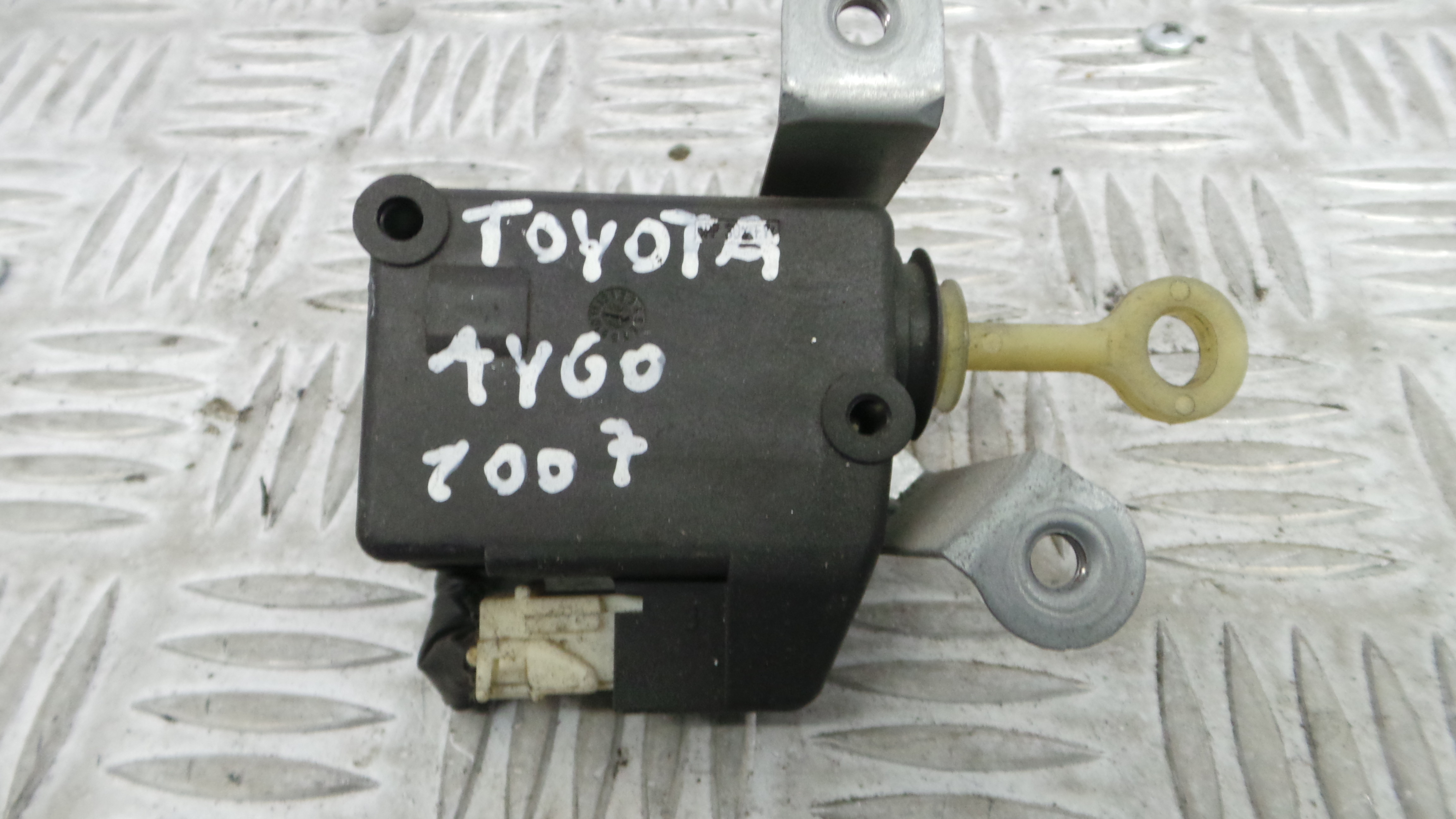 Pistola Deposito Combustivel 69150-0H010 - TOYOTA AYGO (_B1_)-33201499