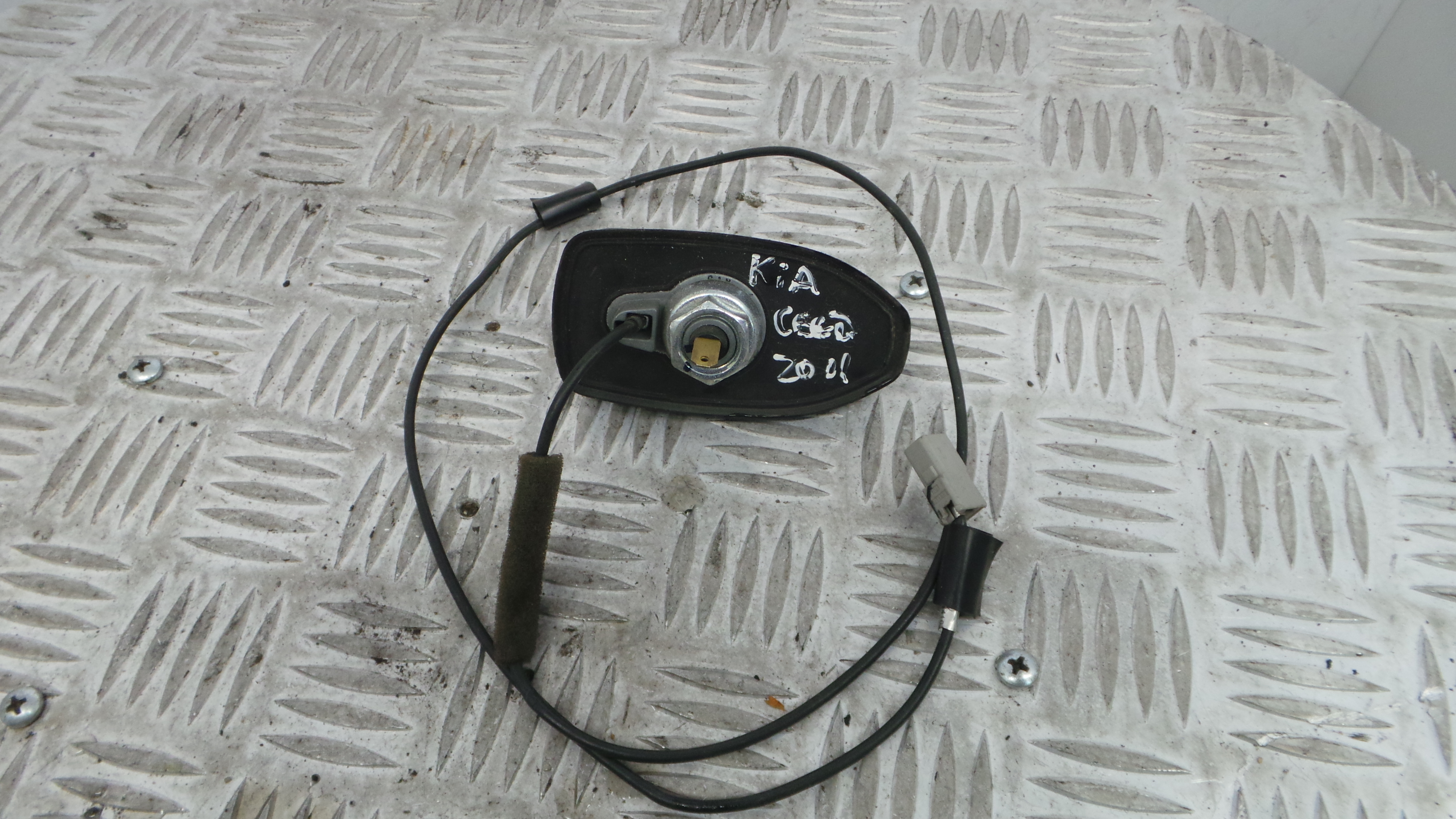 Antena V3-05616C - KIA CEE'D Hatchback (ED)-33201532