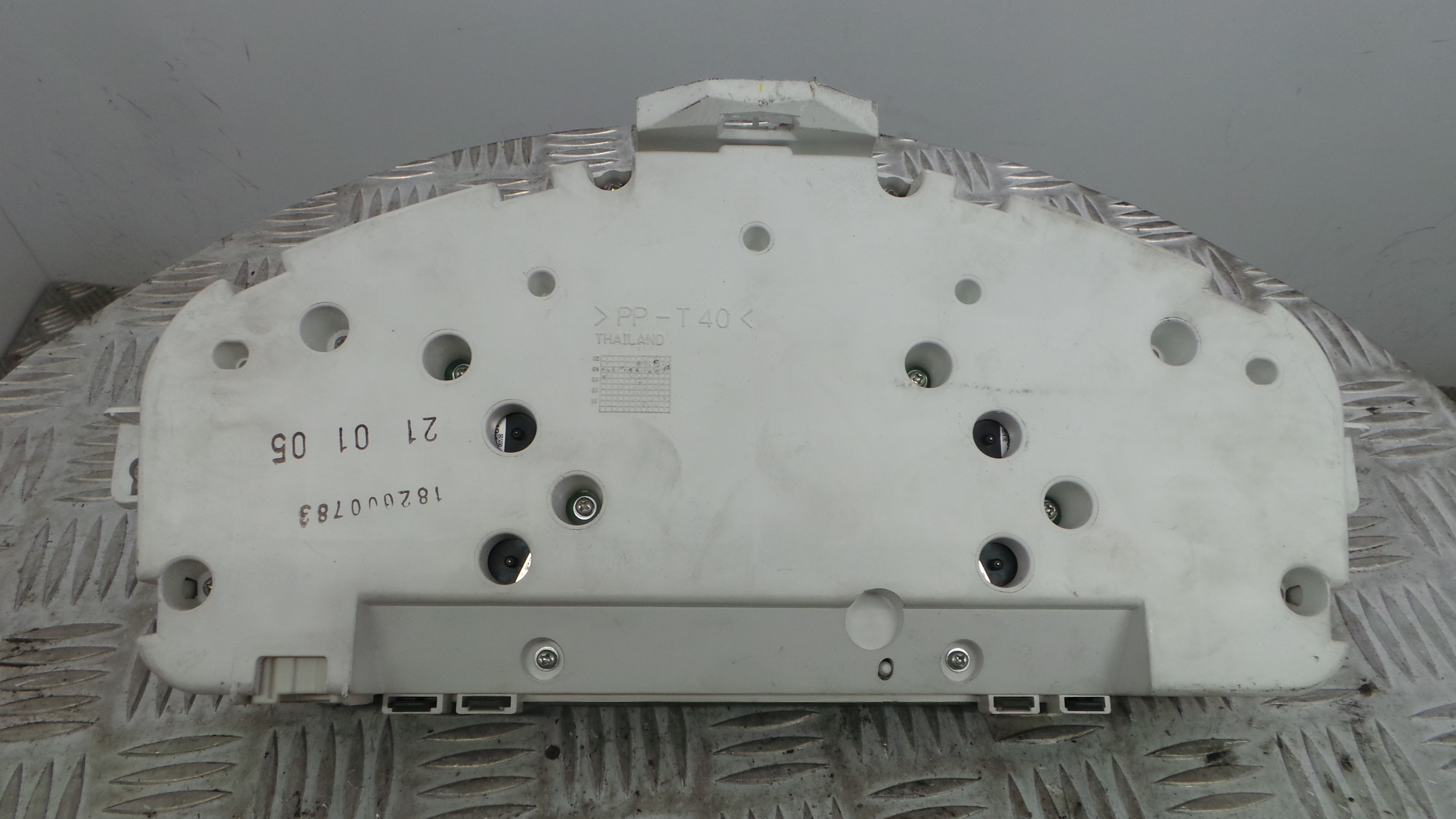 Quadrante 69294-980T - VOLVO V50 (545)-33201587