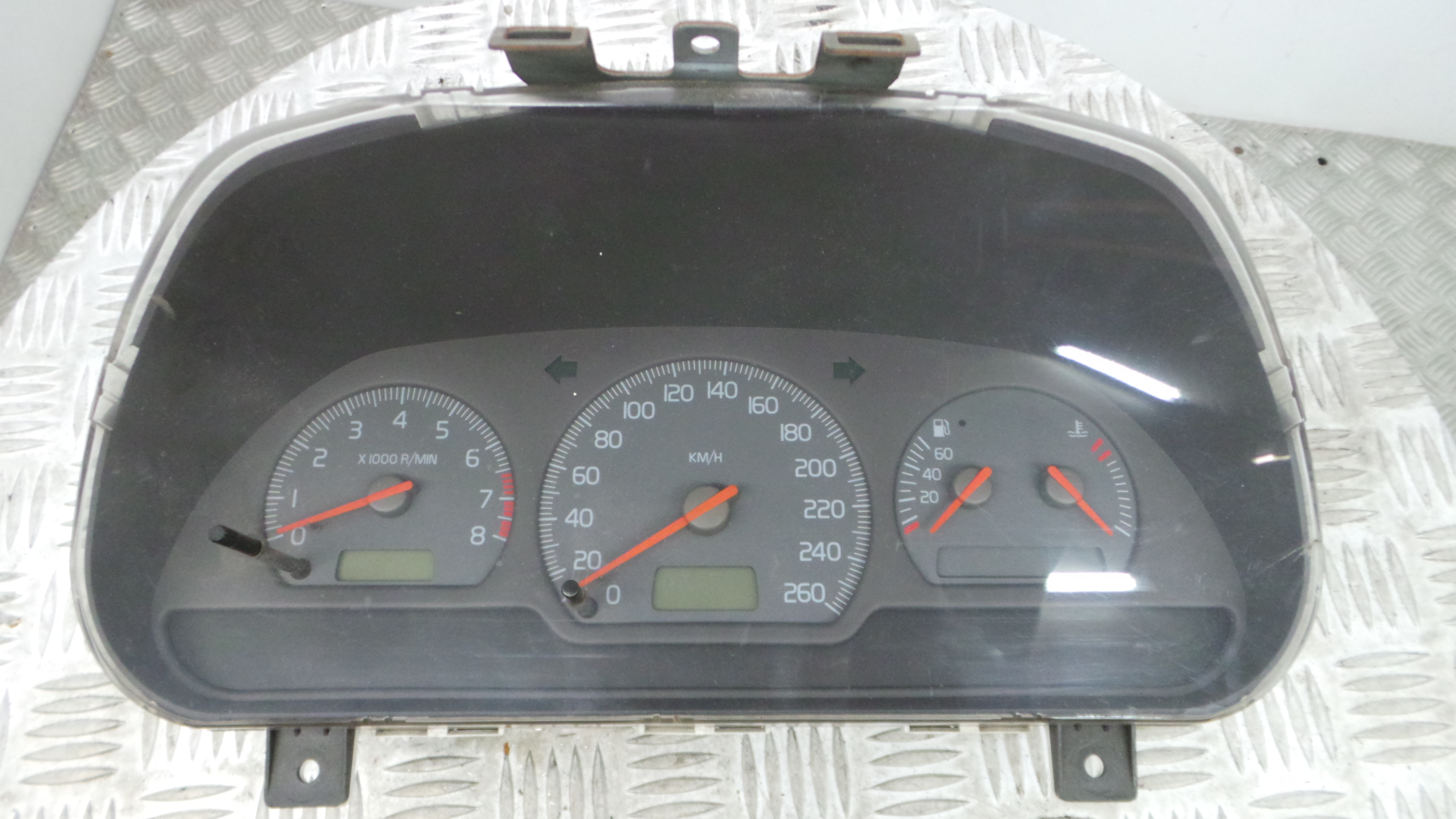 Quadrante 30857488/F - VOLVO V40 Combi (645)-33201602