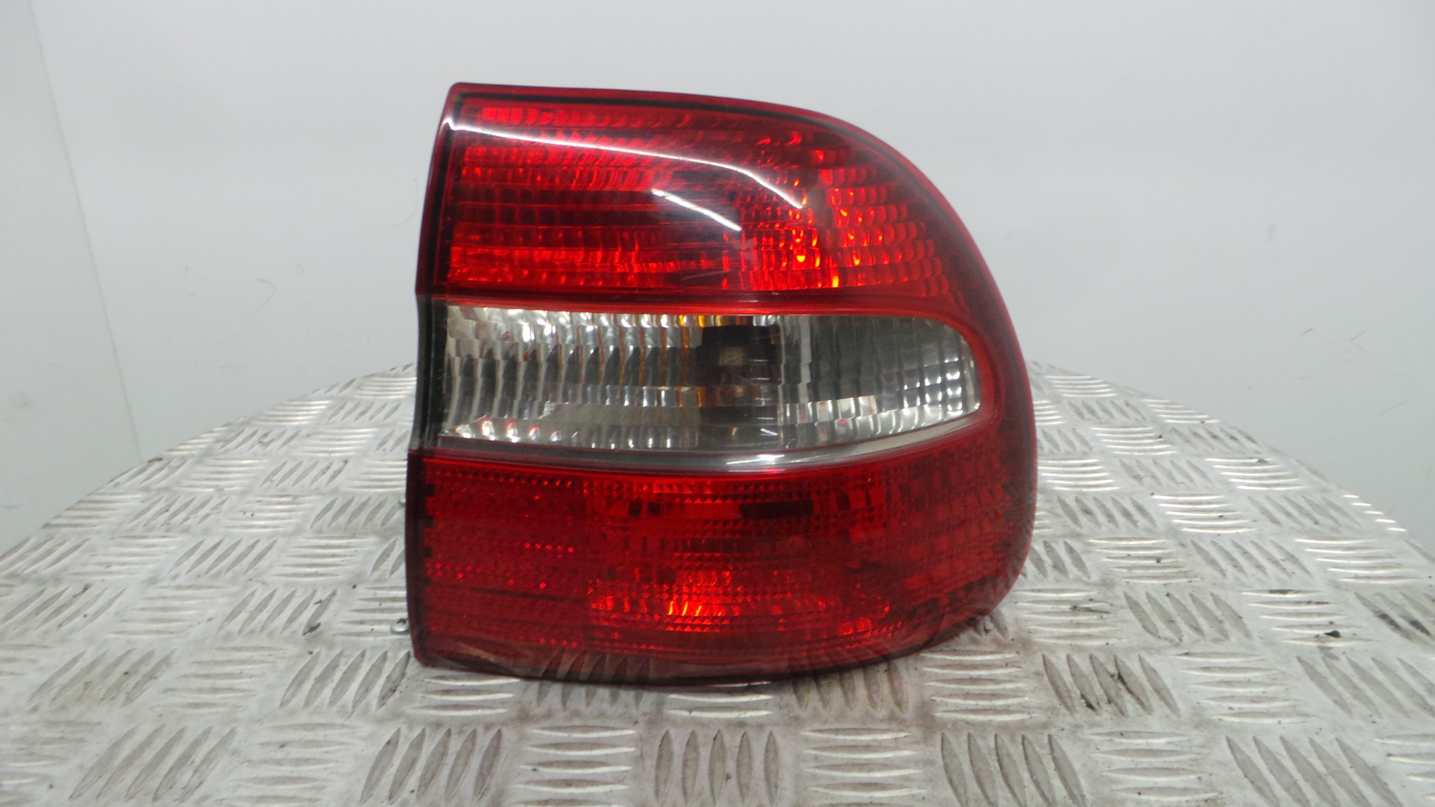 Farolim Stop Dto 285902 - VOLVO V40 Combi (645)-33201749