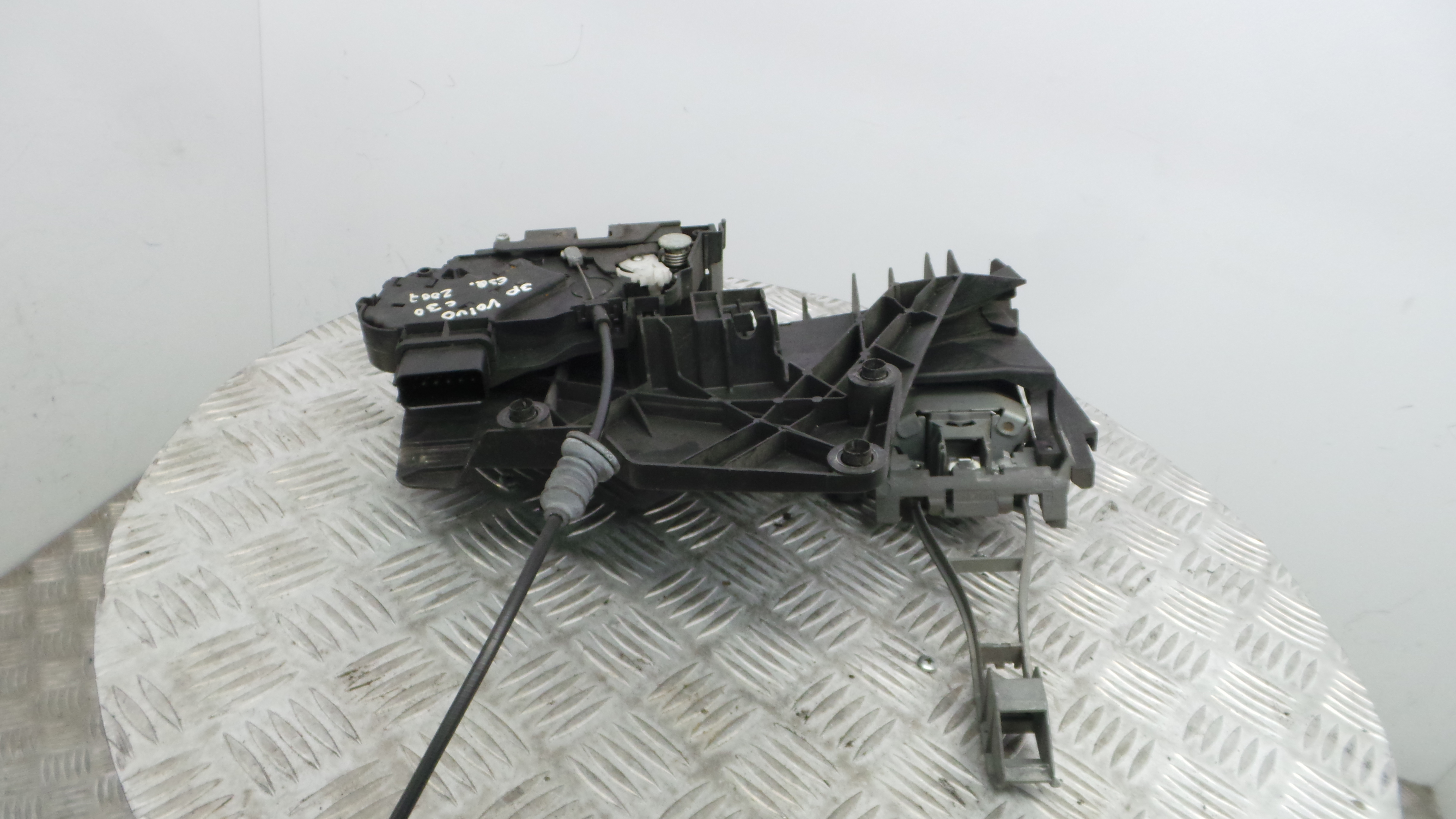 Fecho da Porta Esq 240015003 - VOLVO C30 (533)-33201813